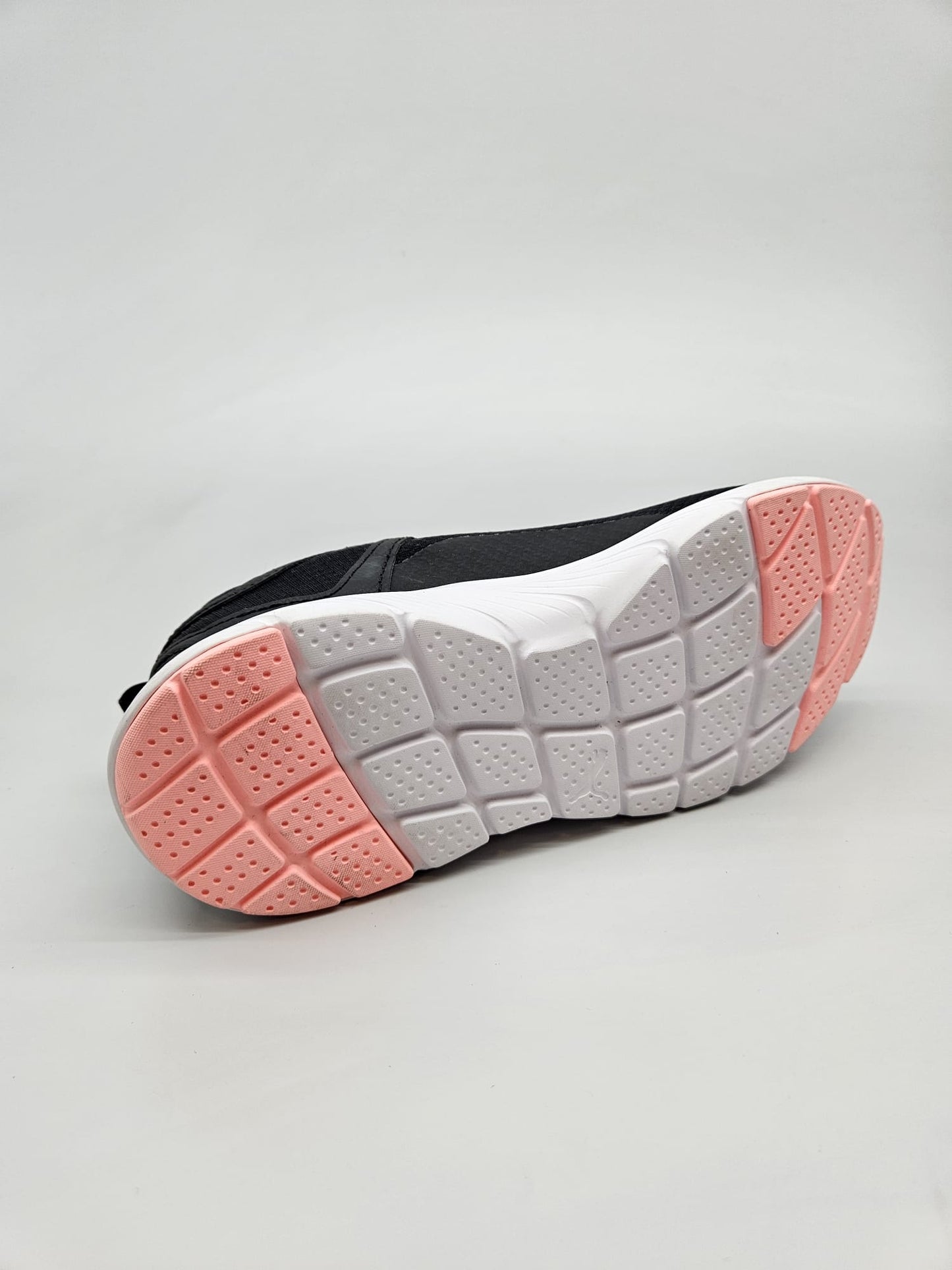 PUMA NOVI ORIGINAL PATIKI BR 37