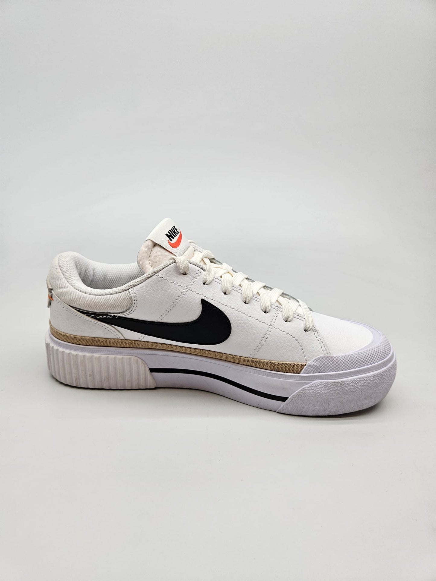 NIKE NOVI ORIGINAL PATIKI BR 40