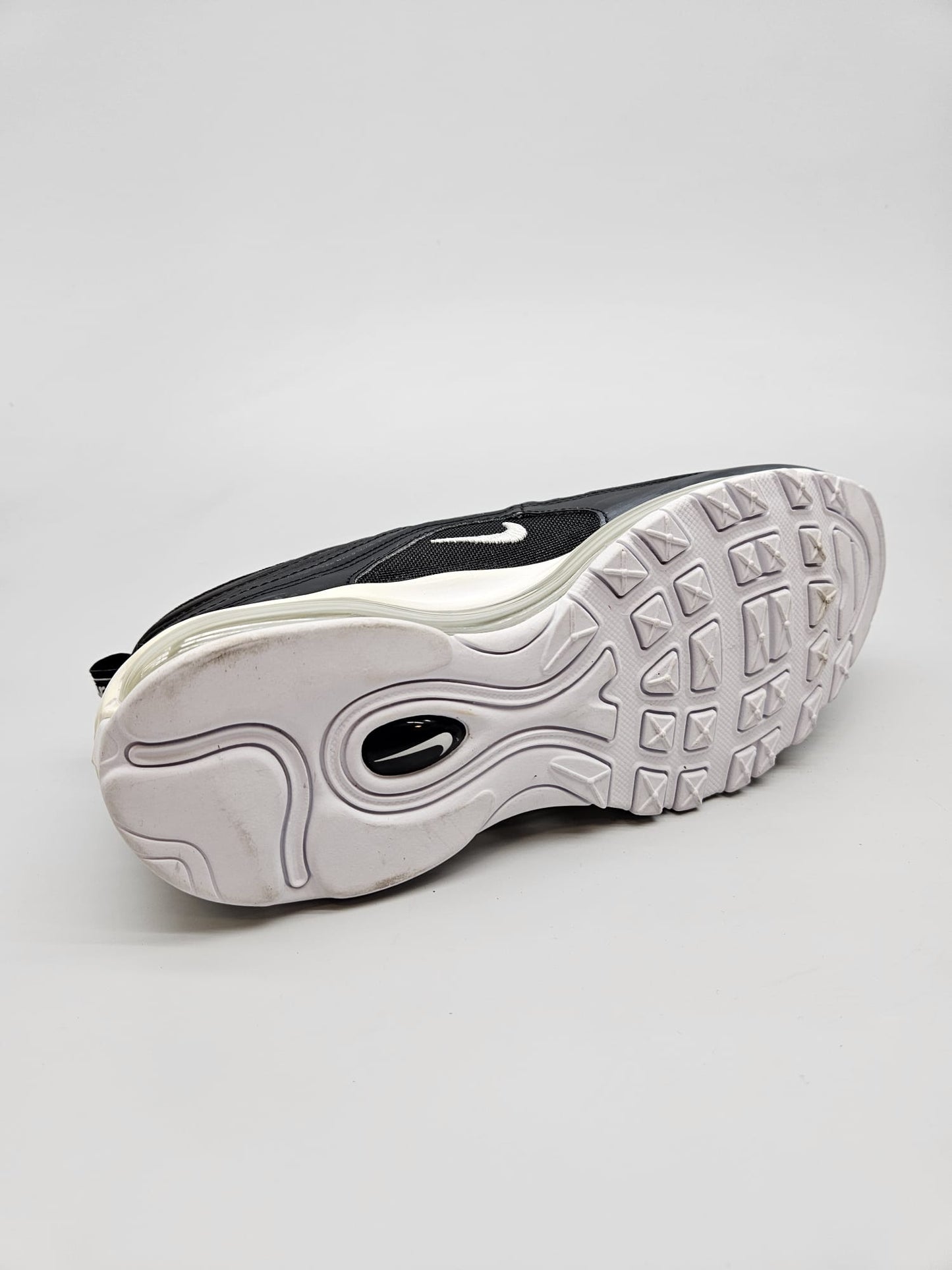 NIKE AIRMAX NOVI ORIGINAL PATIKI BR 40
