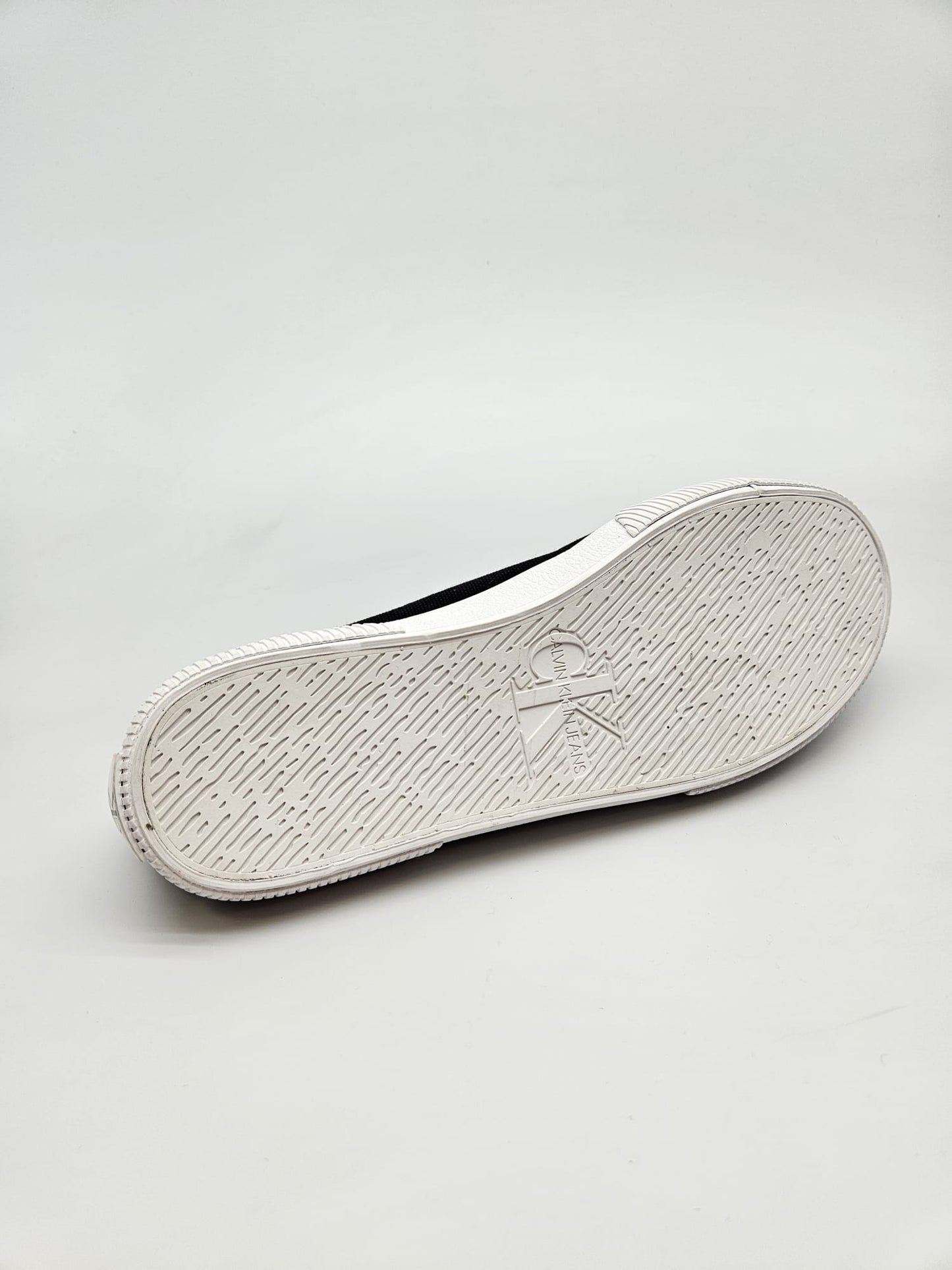 CALVIN KLEIN NOVI ORIGINAL PATIKI BR 41