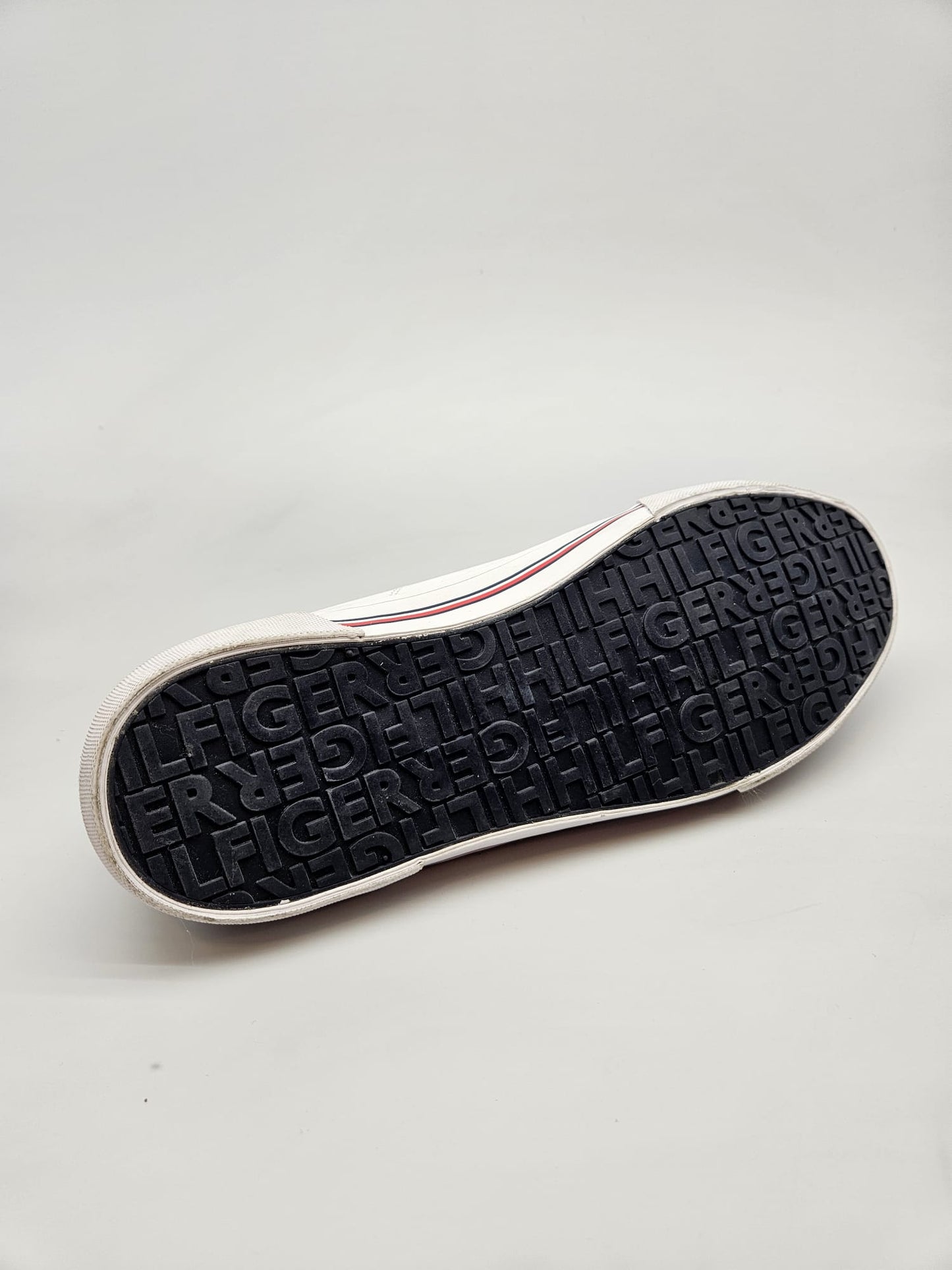 TOMMY HILFIGER NOVI ORIGINAL PATIKI BR 45