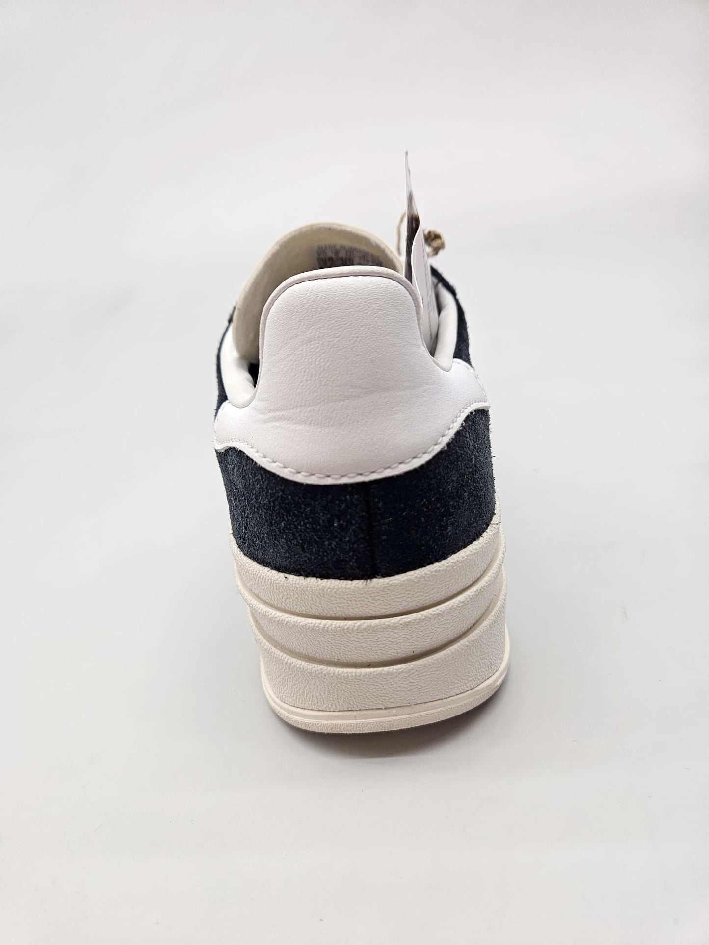 ADIDAS NOVI ORIGINAL PATIKI BR 39