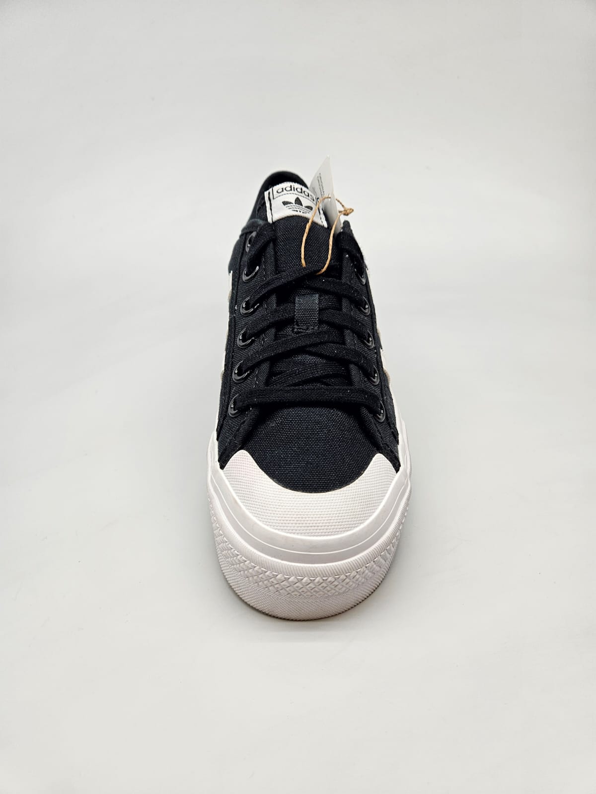 ADIDAS NOVI ORIGINAL PATIKI BR 38
