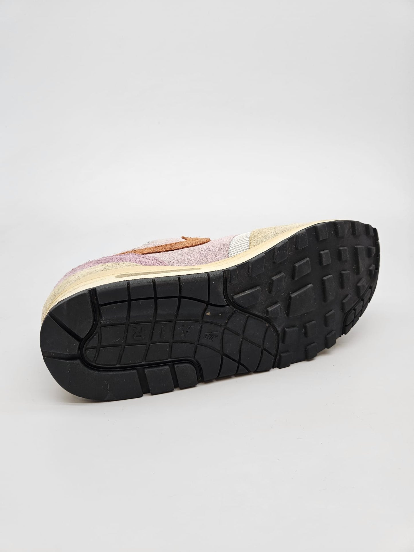 NIKE AIRMAX NOVI ORIGINAL PATIKI BR 40