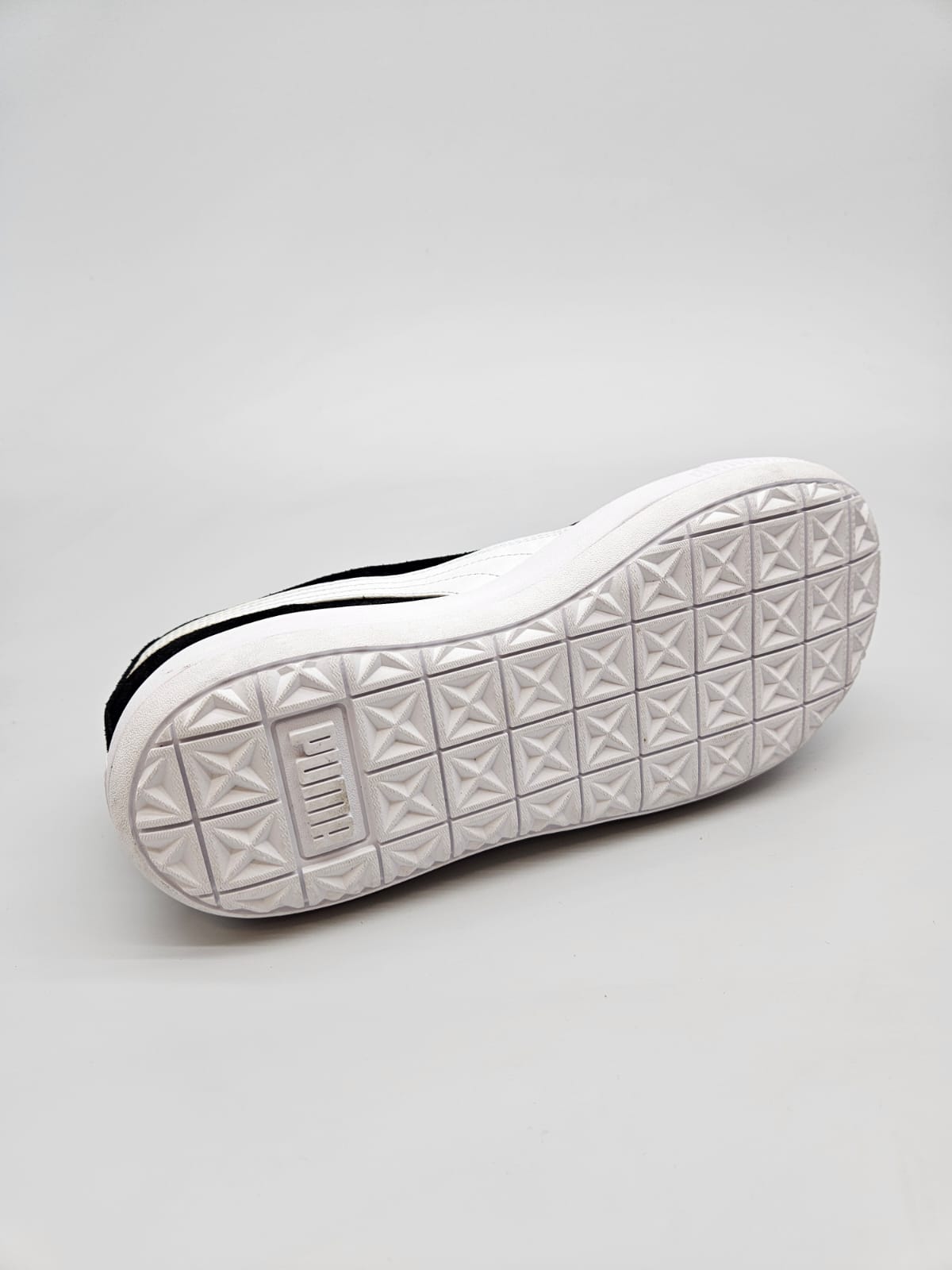 PUMA NOVI ORIGINAL PATIKI BR 38