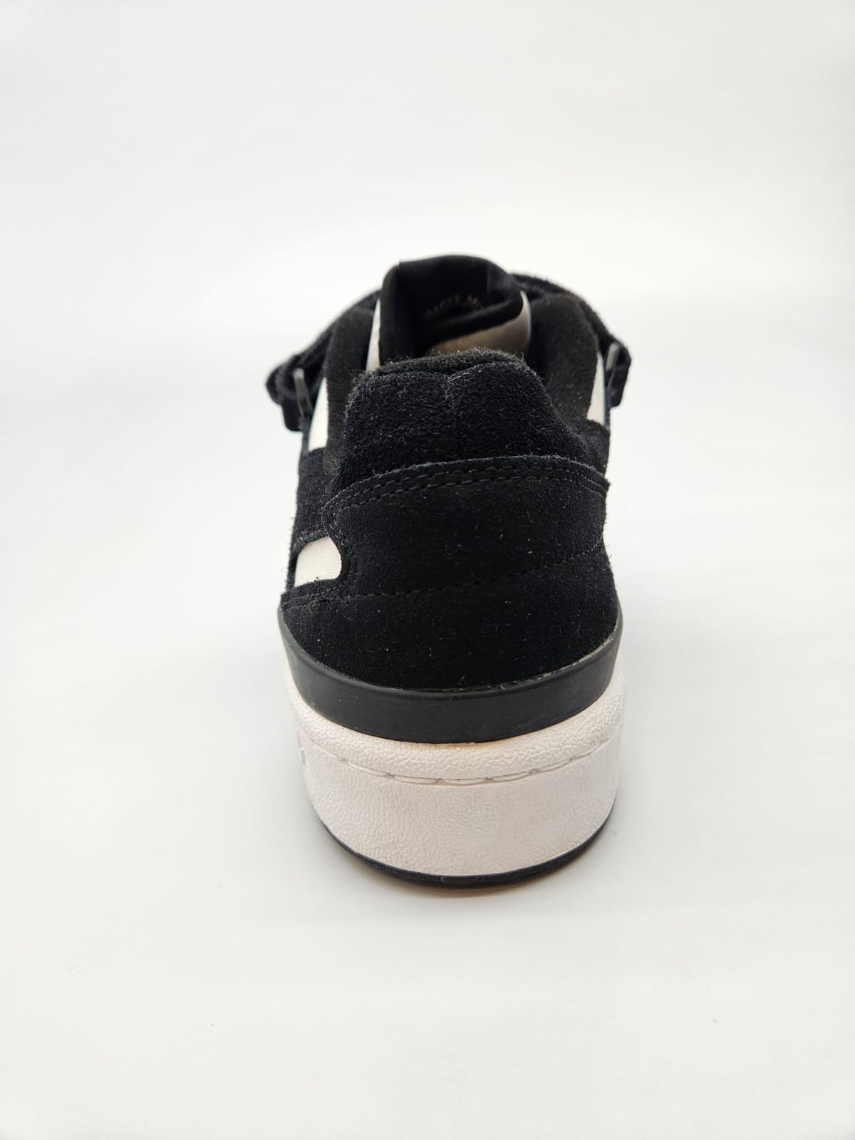 ADIDAS NOVI ORIGINAL PATIKI BR 43