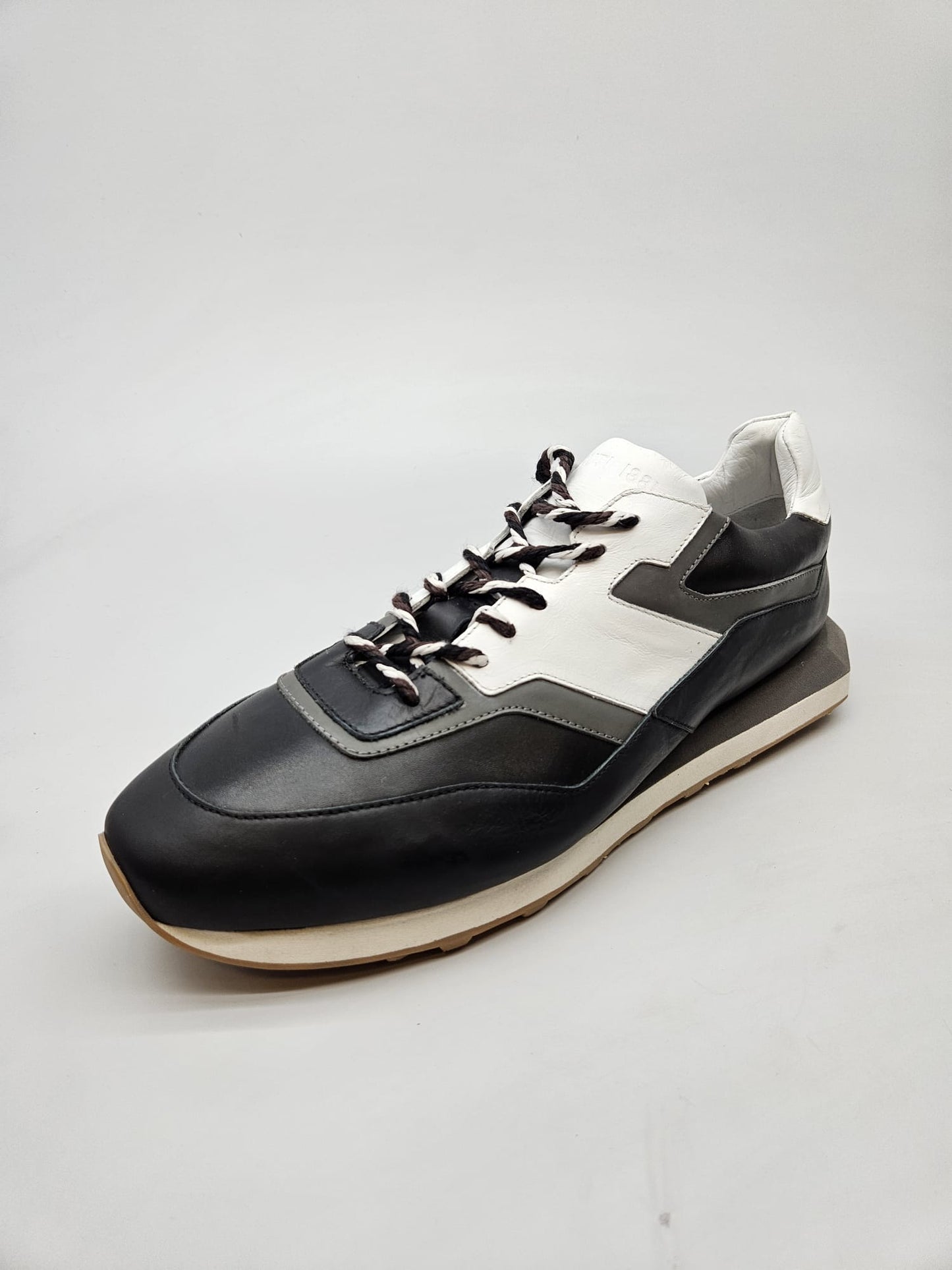NOVI KOZNI PATIKI ORIGINAL BR 44-45