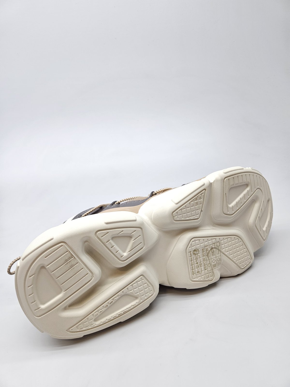 STEVE MADDEN NOVI ORIGINAL PATIKI BR 40