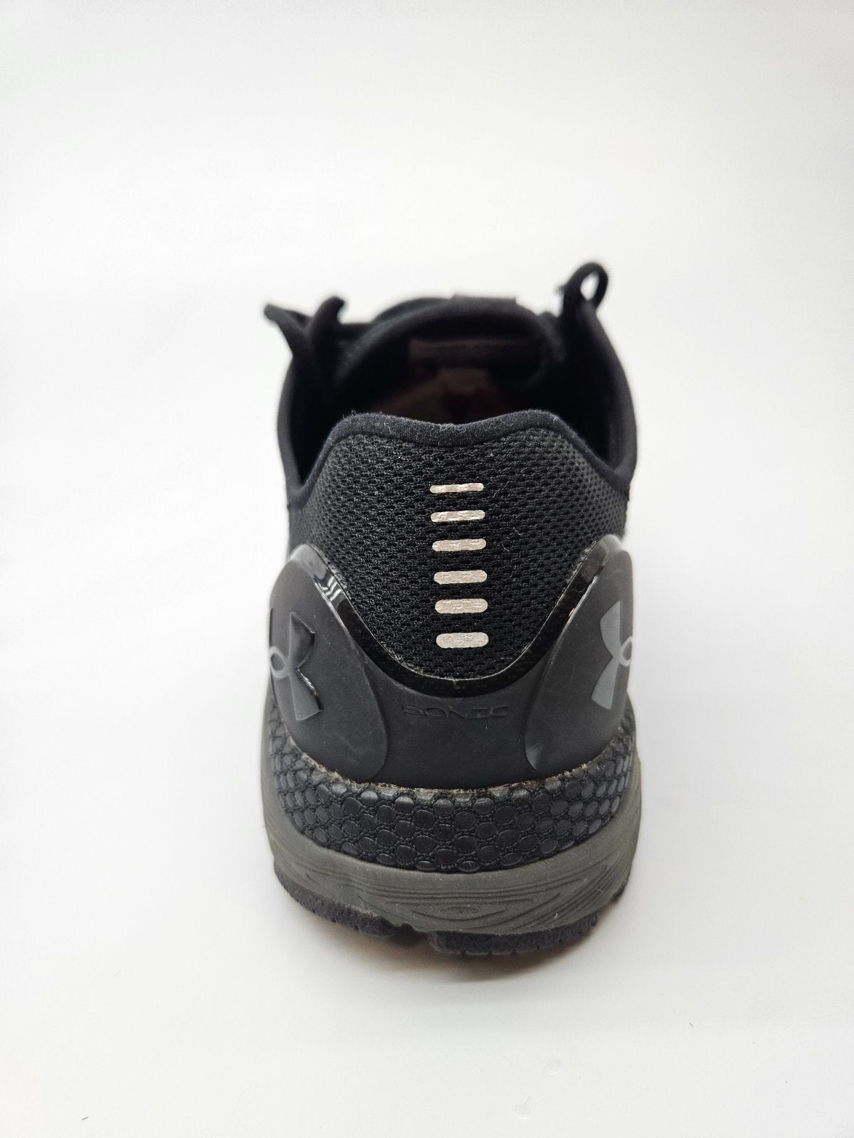 UNDER ARMOUR NOVI ORIGINAL PATIKI BR 40
