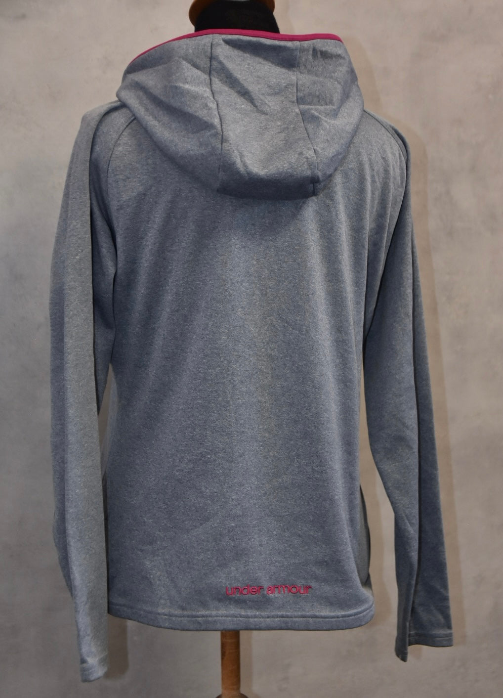UNDER ARMOUR ZENSKA DUKSERKA GOLEMINA M