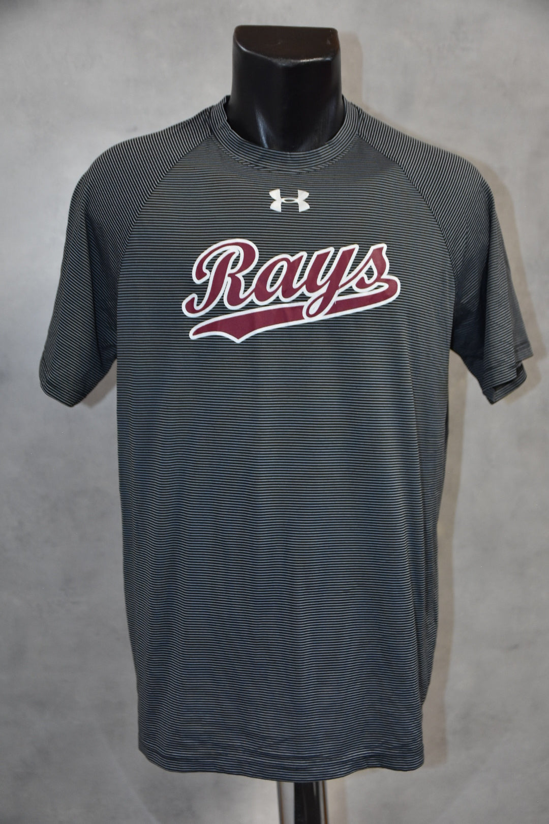 T-shirt me maskë nën blinduar GOLEMINA M