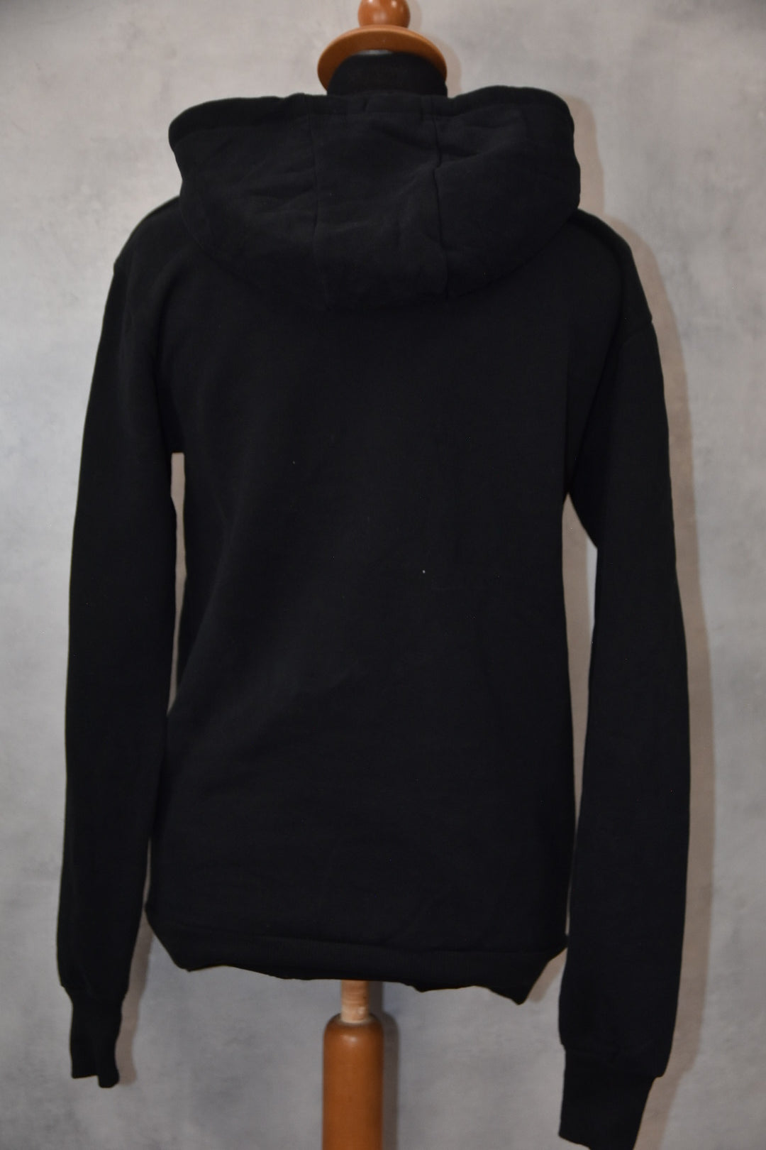ELLESSE ZENSKA DUKSERKA GOLEMINA S