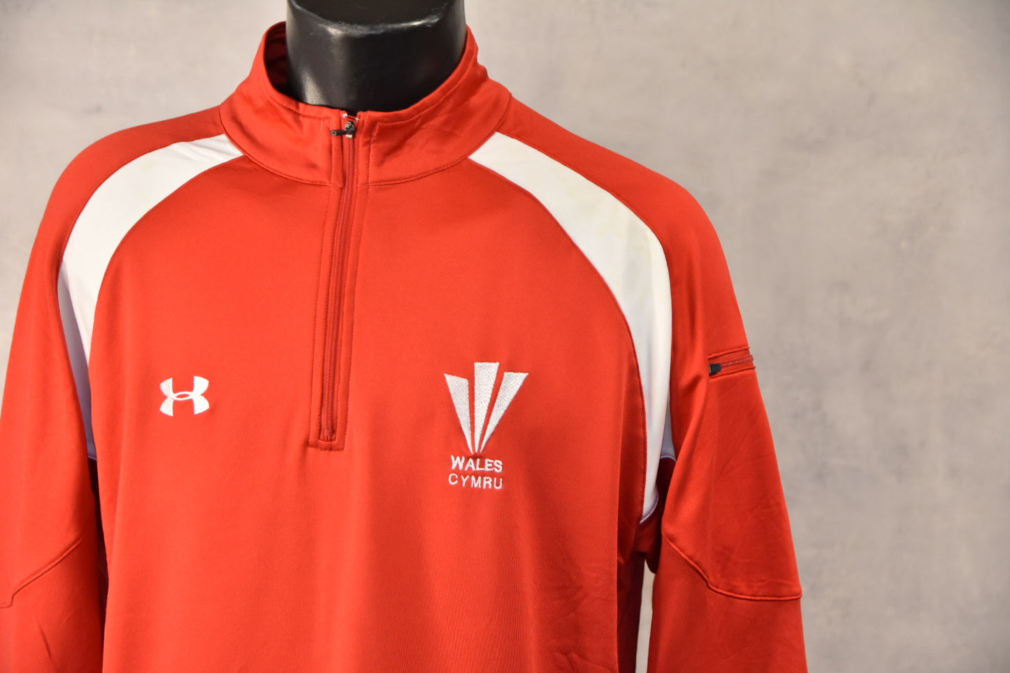 UNDER ARMOUR SPORT MASKA BLUZA GOLEMINA M