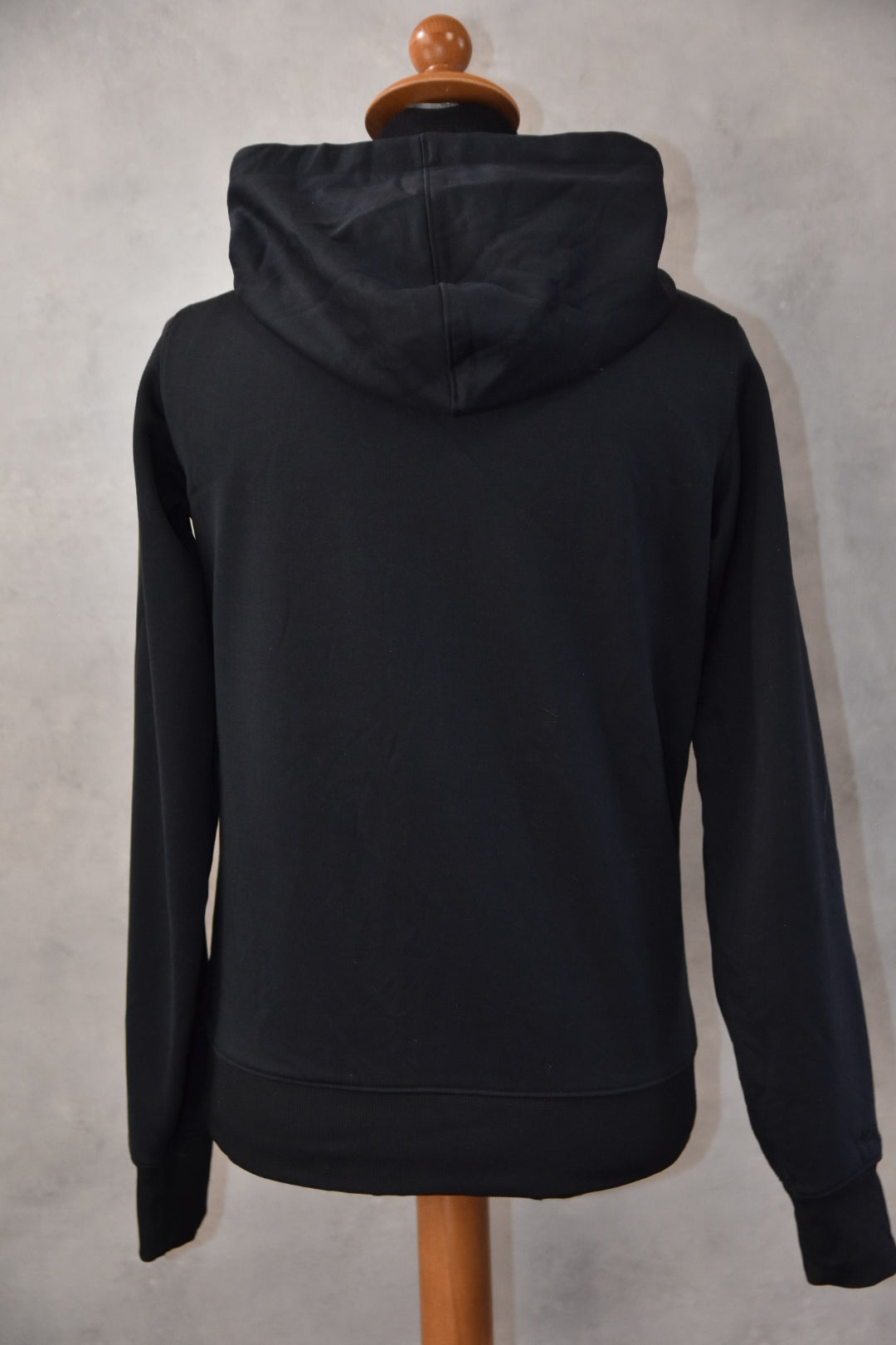UNDER ARMOUR ZENSKA DUKSERKA GOLEMINA S