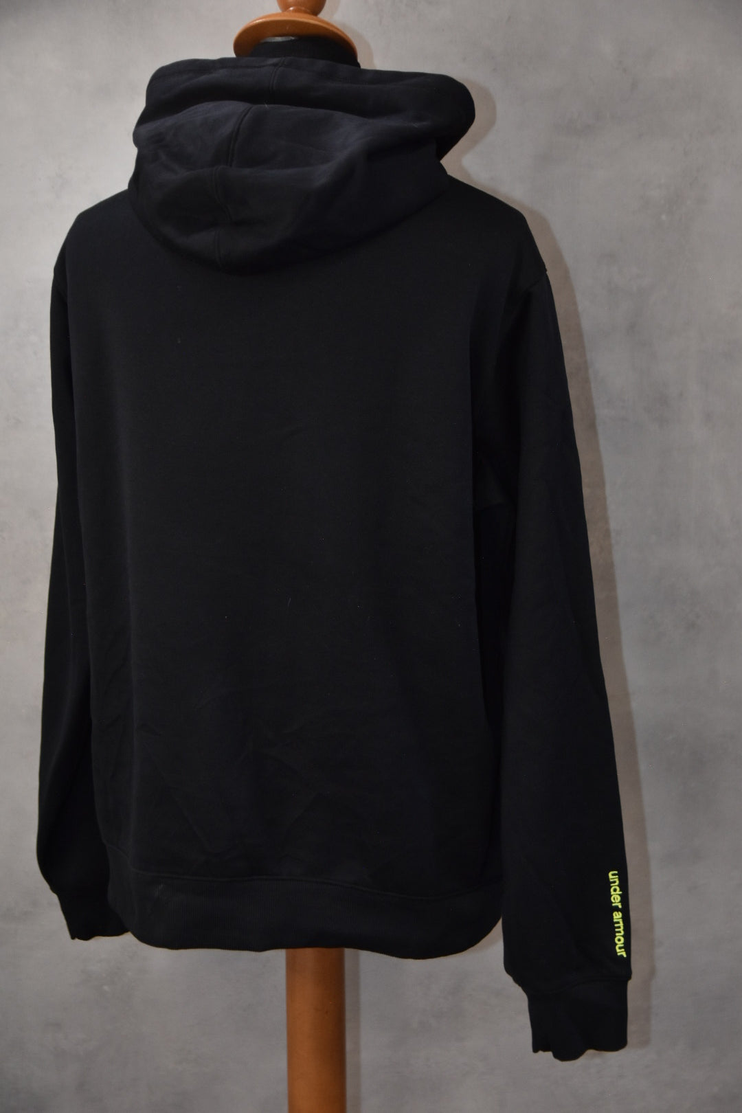 UNDER ARMOUR ZENSKA DUKSERKA GOLEMINA M