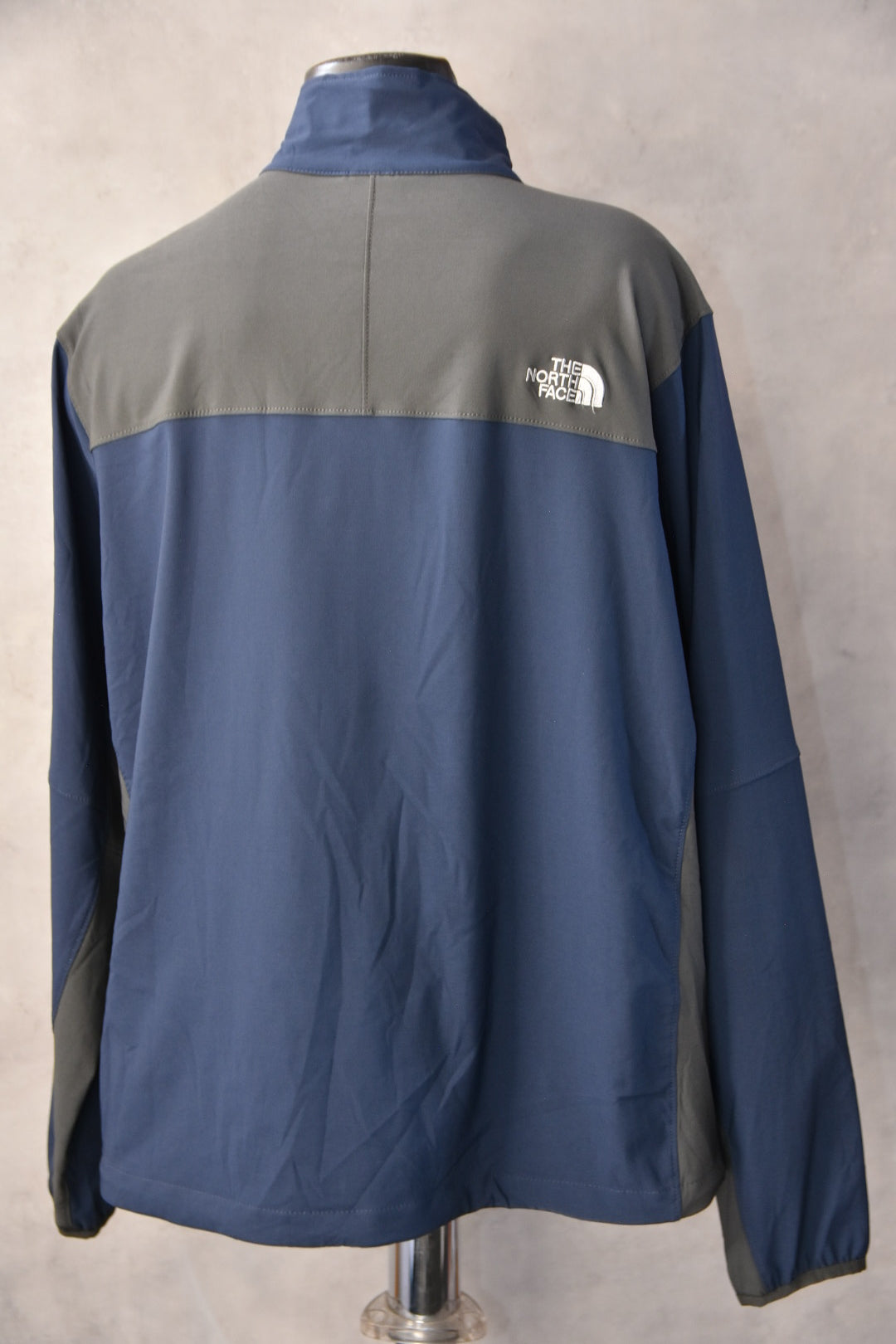 THE NORTH FACE MASKA PROLETNA JAKNA GOLEMINA XL