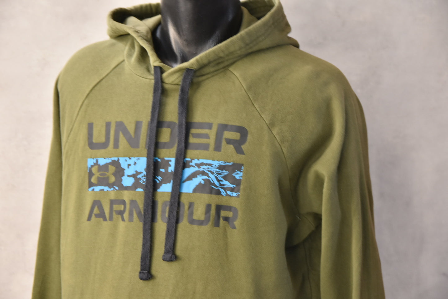 UNDER ARMOUR MASKA DUKSERKA GOLEMINA M