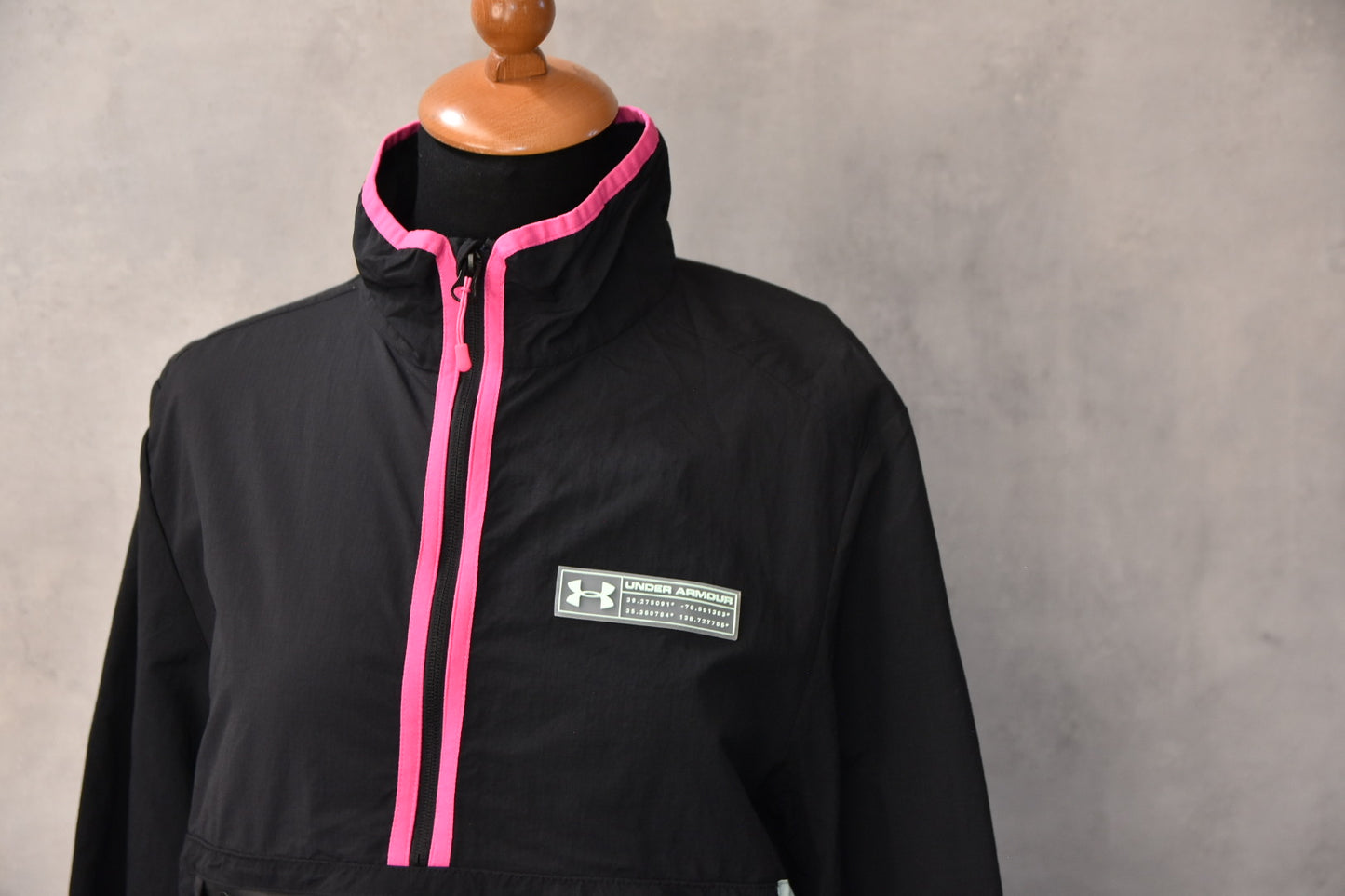 UNDER ARMOUR ZENSKA SPORT TRENERKA GOLEMINA S