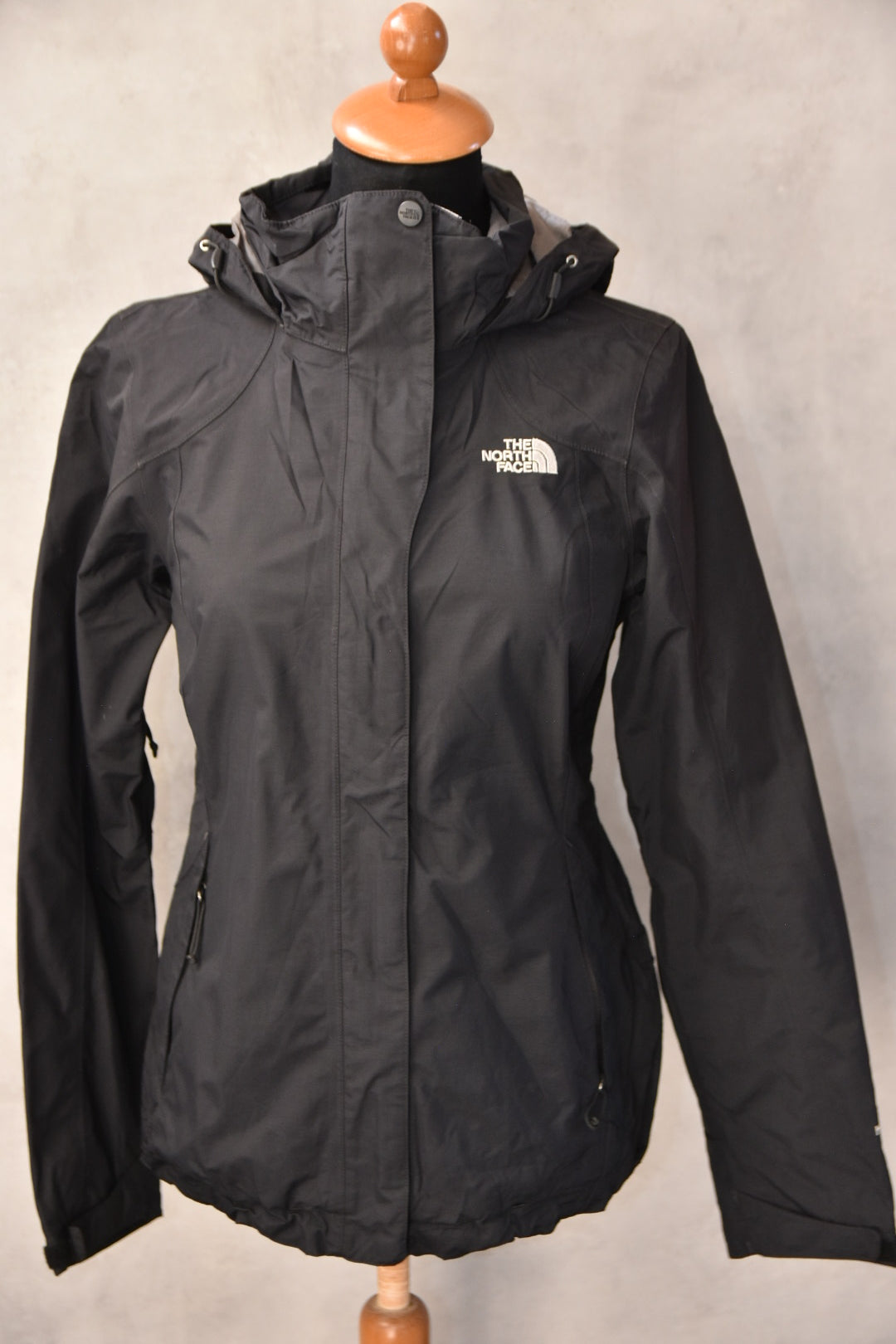 THE NORTH FACE VODOOTPORNA ZENSKA JAKNA GOLEMINA S