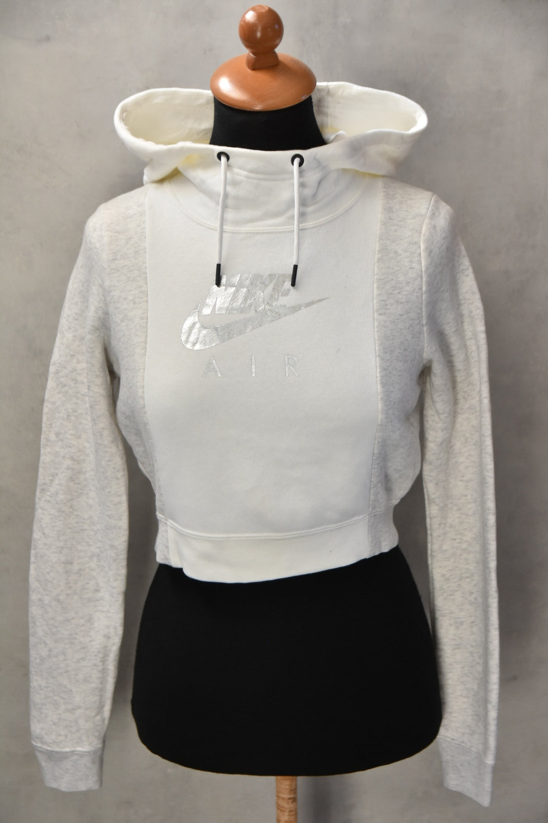 NIKE ZENSKA DUKSERKA GOLEMINA XS