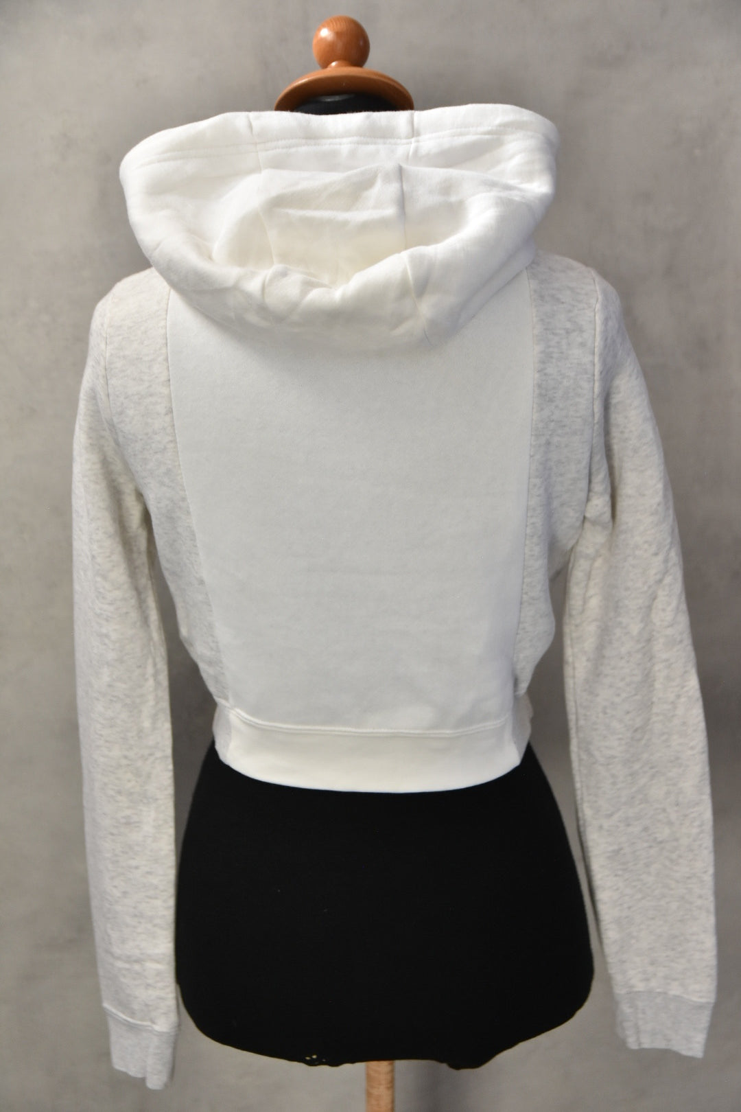 NIKE ZENSKA DUKSERKA GOLEMINA XS