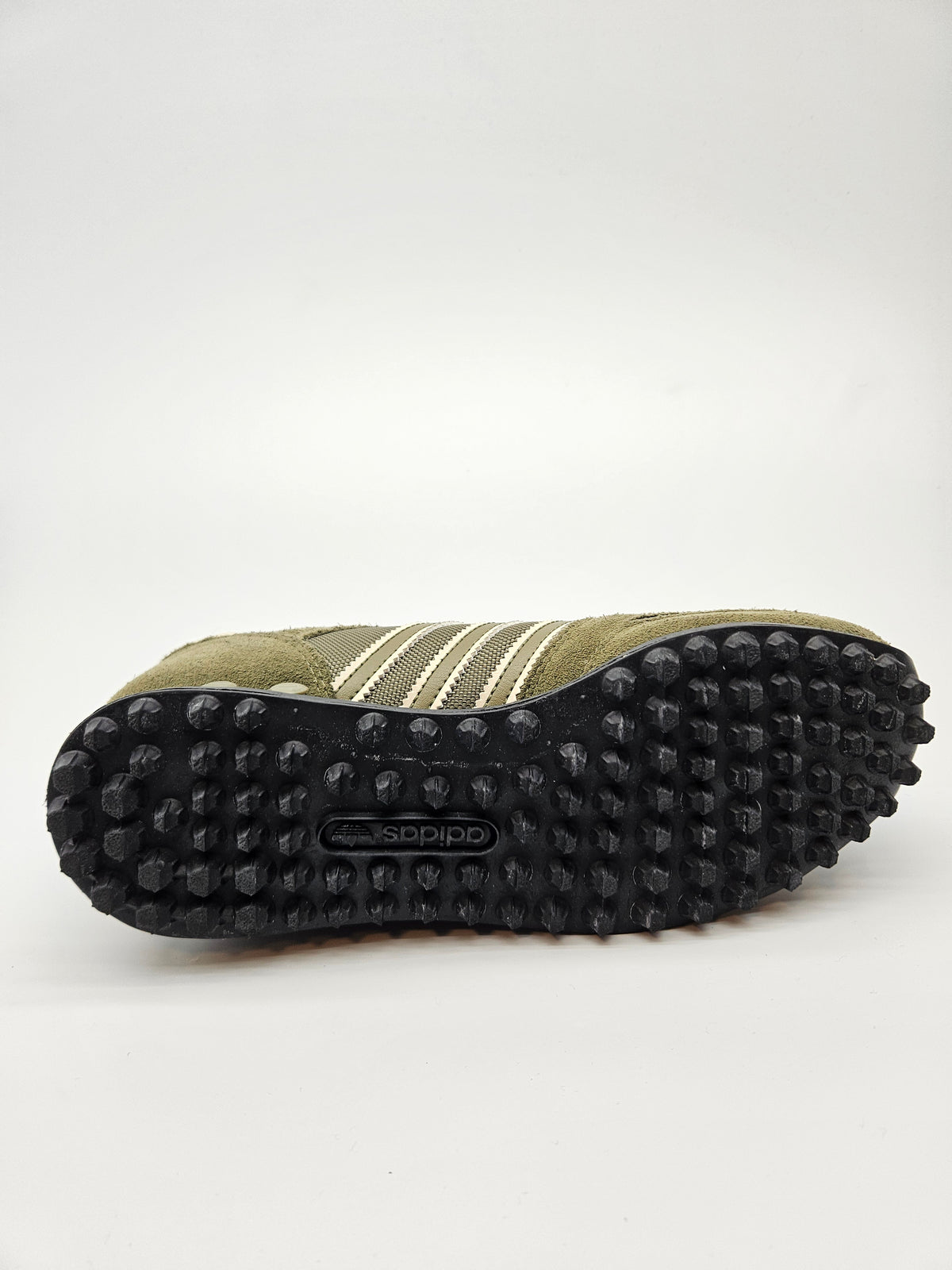 ADIDAS NOVI ORIGINAL PATIKI BR 38.5