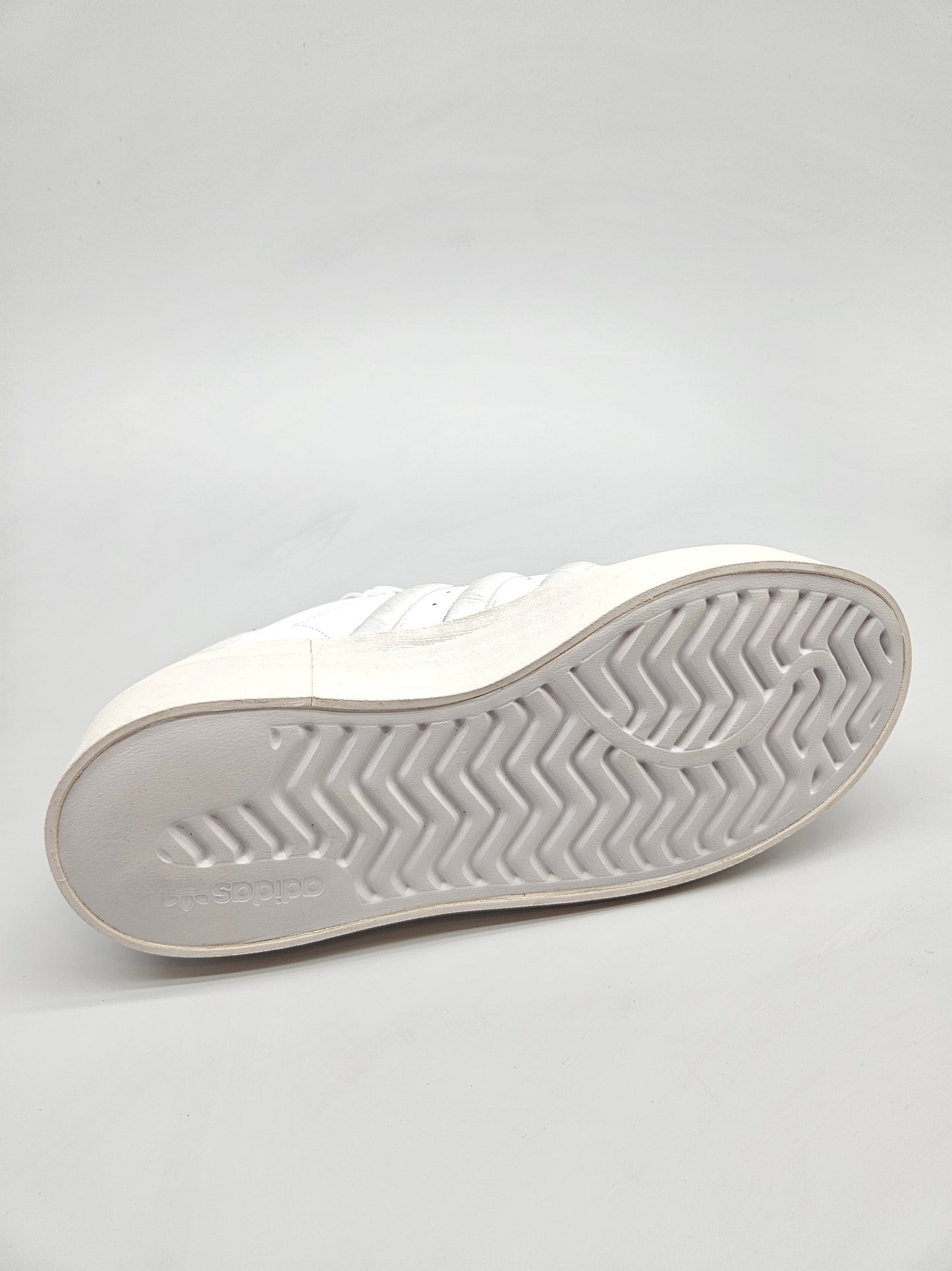 ADIDAS NOVI ORIGINAL PATIKI BR 40