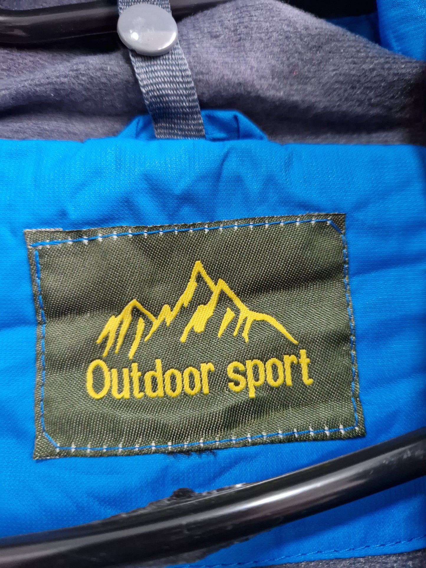 ZENSKA VODOODPORNA JAKNA GOLEMINA L