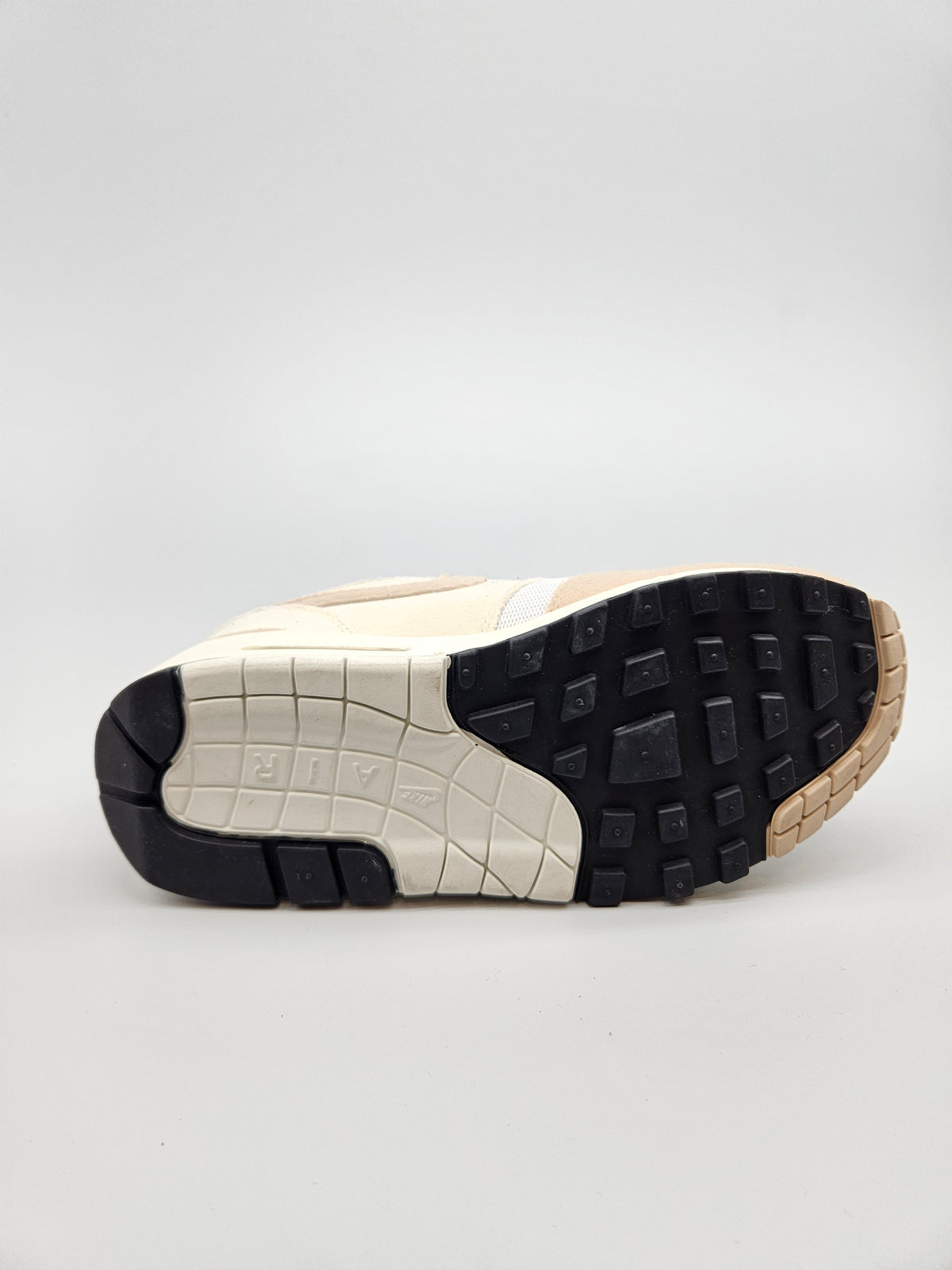 NIKE AIRMAX NOVI ORIGINAL PATIKI 38