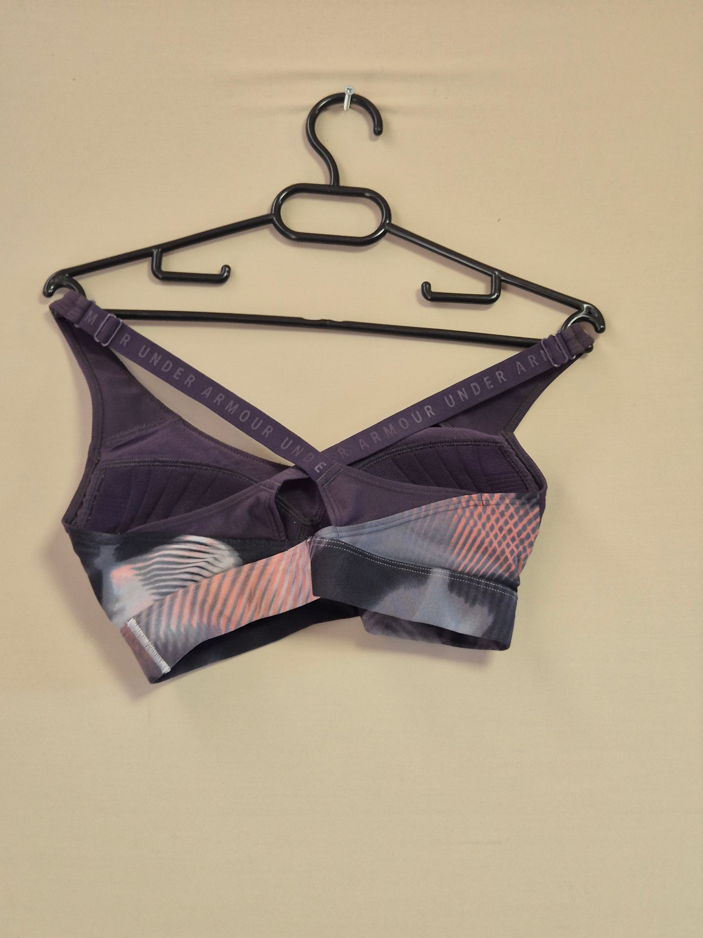 UNDER ARMOUR ZENSKI KROP TOP GOLEMINA XS