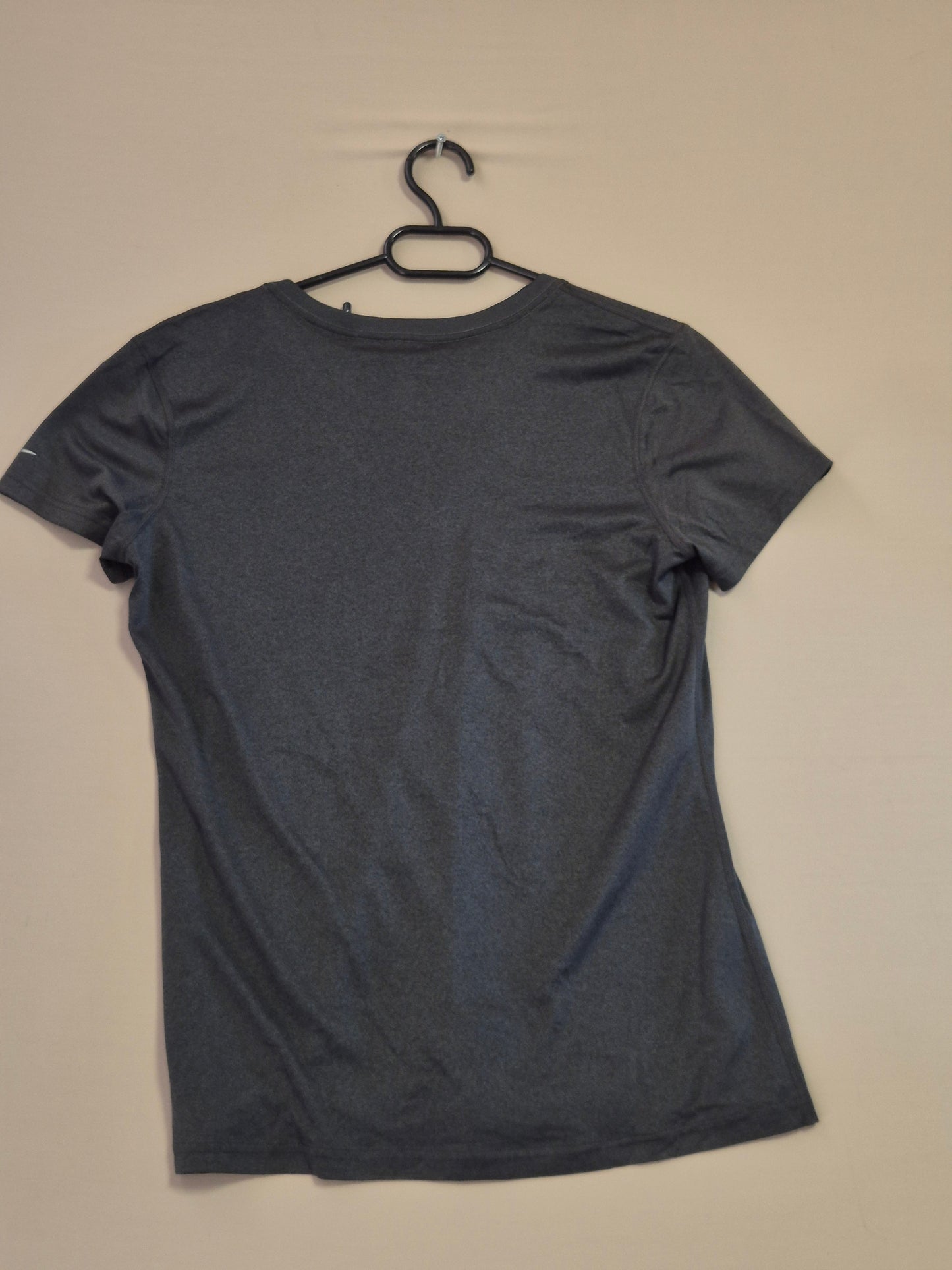 NIKE ZENSKA MAICA GOLEMINA M