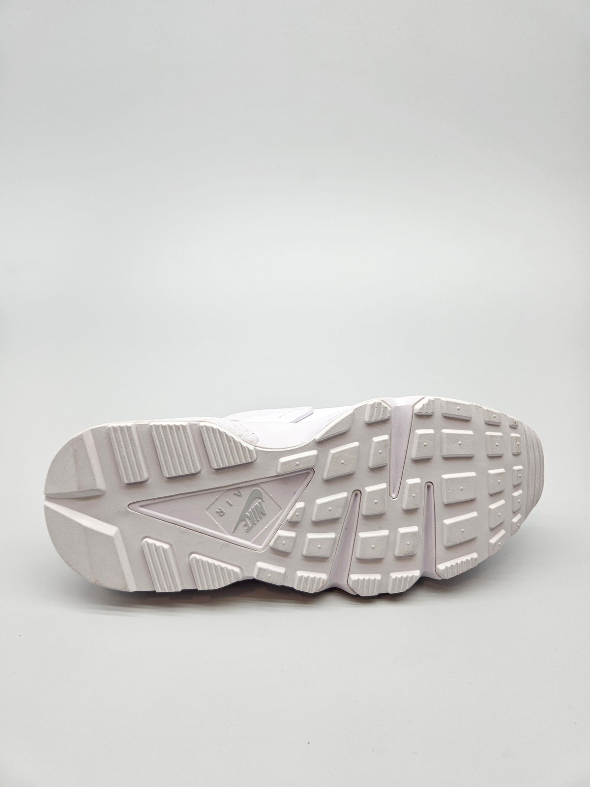 NIKE NOVI ORIGINAL PATIKI BR 37.5