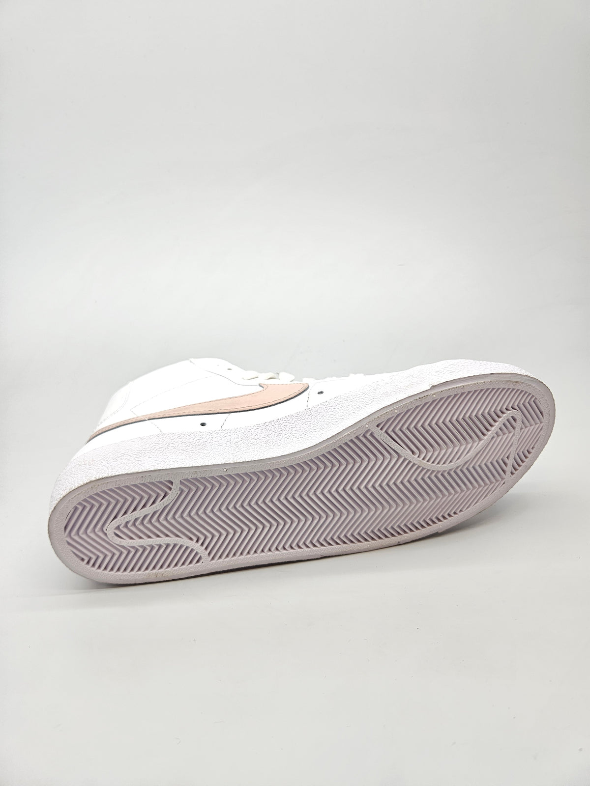 NIKE NOVI ORIGINAL PATIKI BR 39
