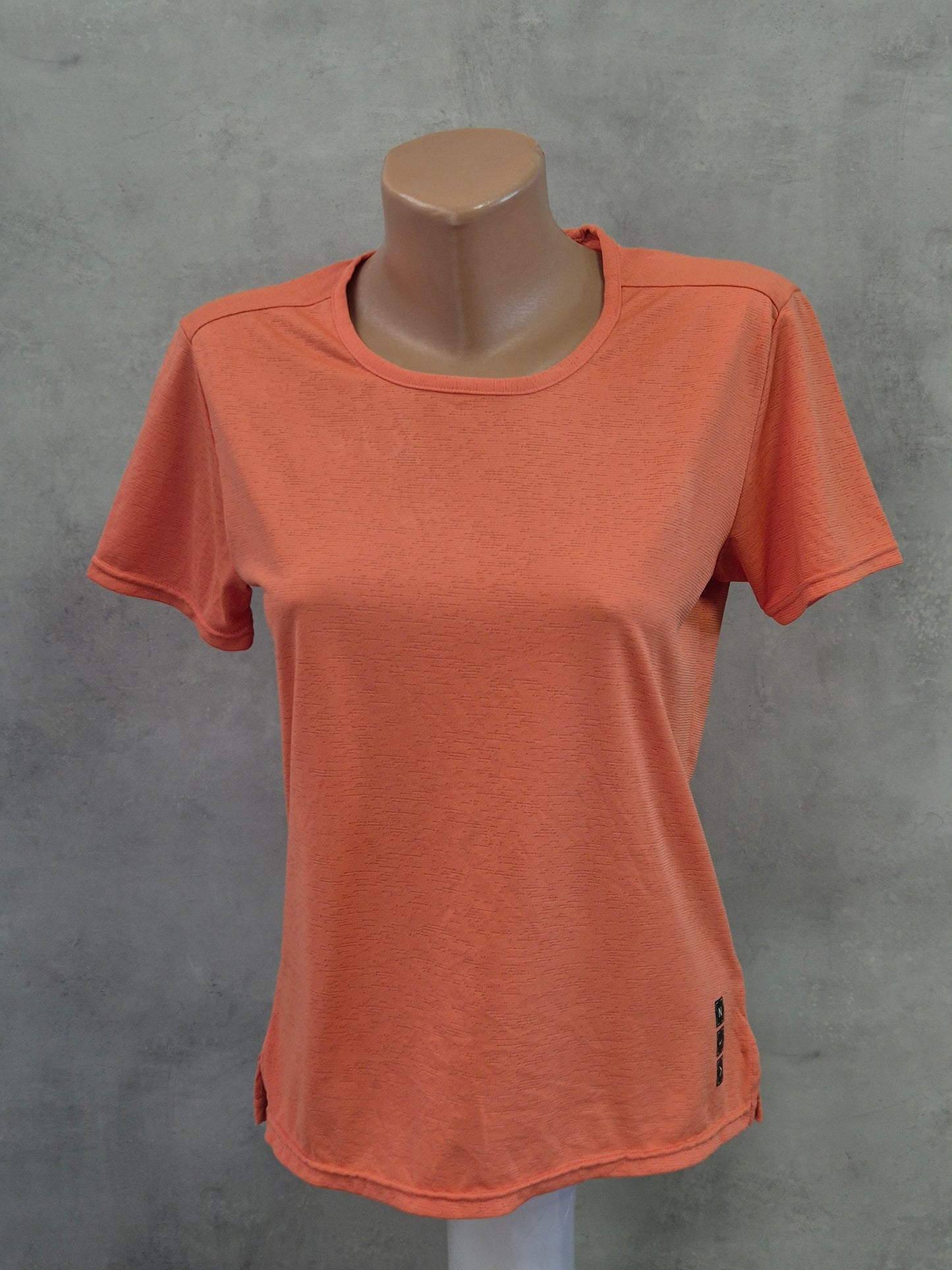 NIKE ZENSKA MAICA GOLEMINA S