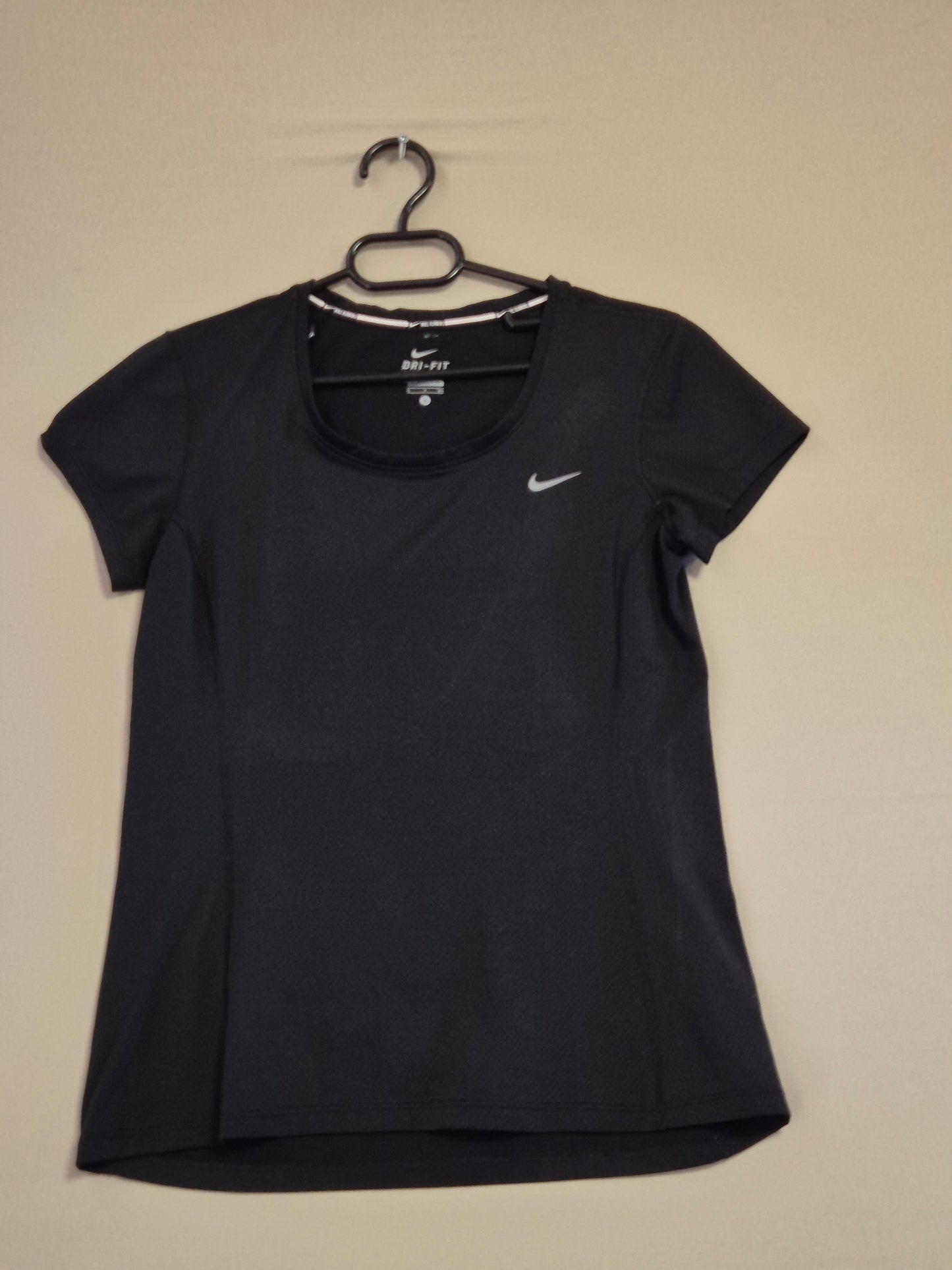 NIKE ZENSKA MAICA GOLEMINA S