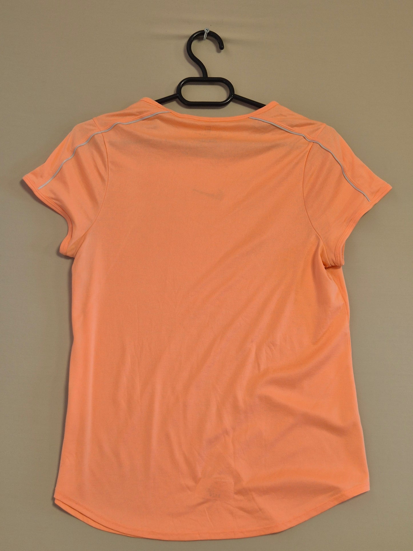 NIKE ZENSKA MAICA GOLEMINA M