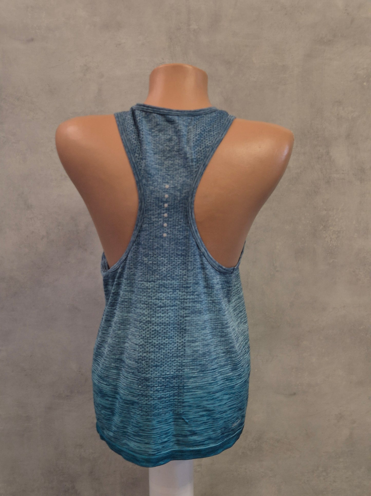 NIKE ZENSKA MAICA GOLEMINA XL
