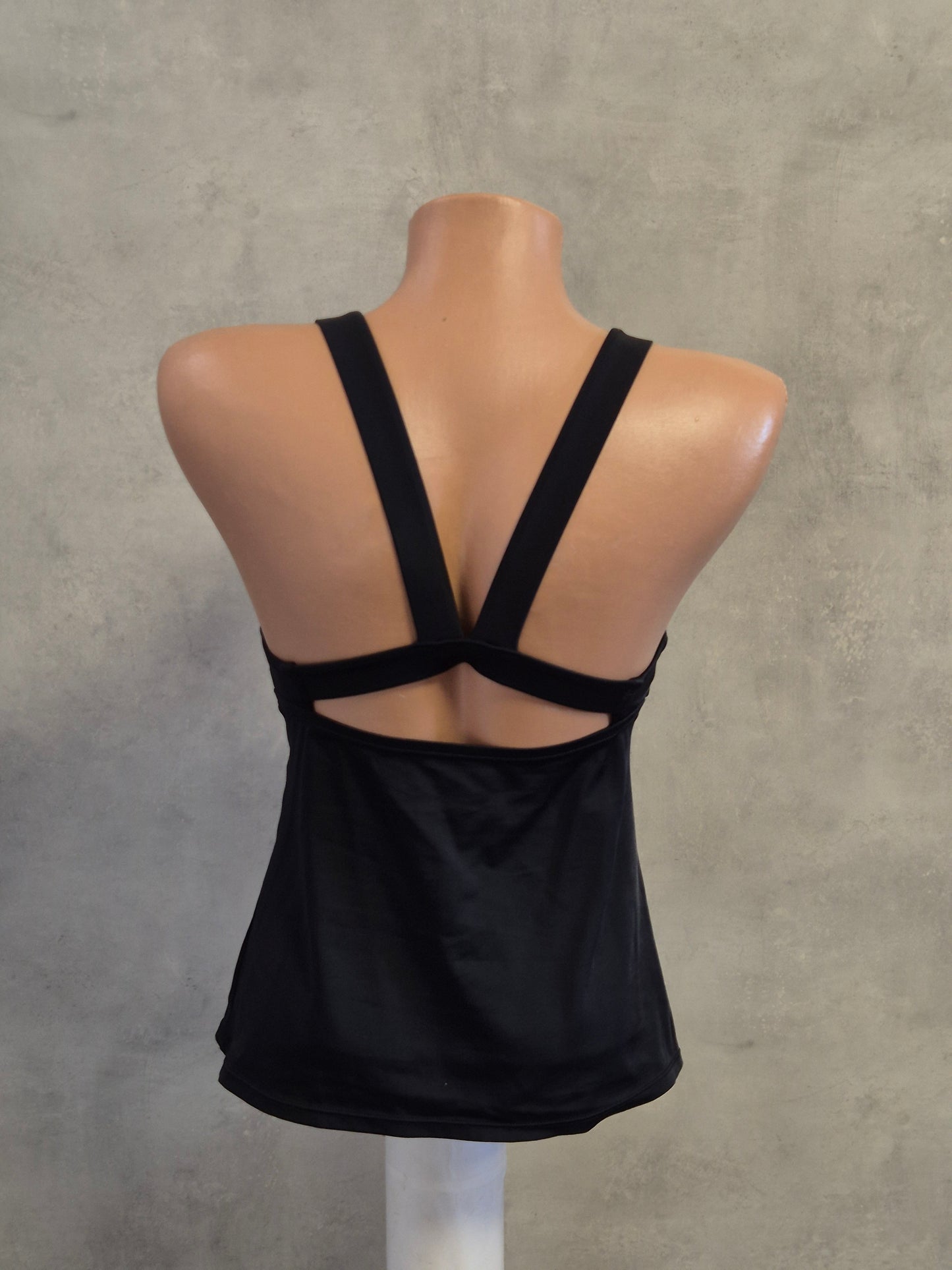 NIKE ZENSKI KROP TOP GOLEMINA S