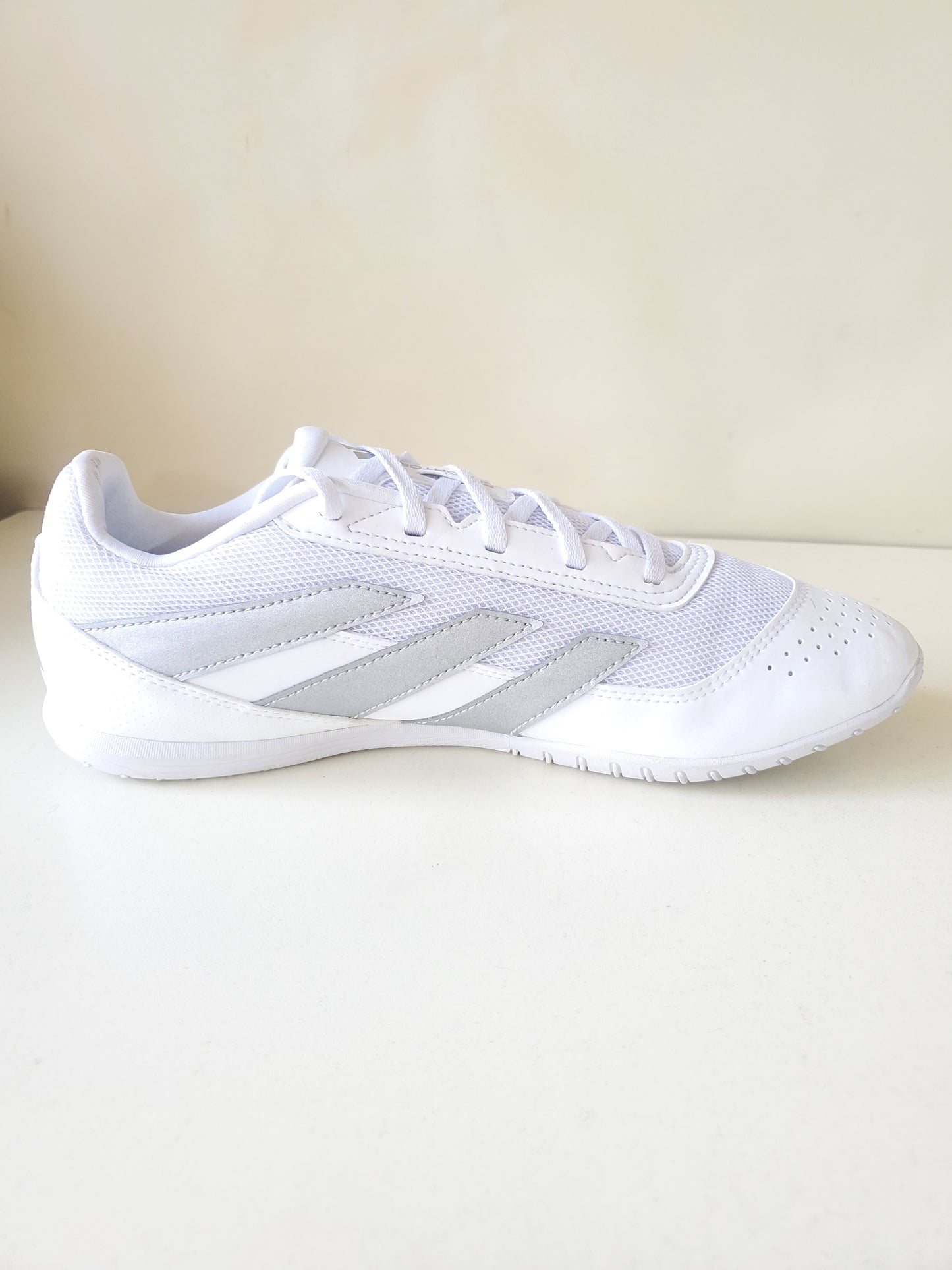 ADIDAS NOVI ORIGINAL PATIKI BR 43 CM 27.5