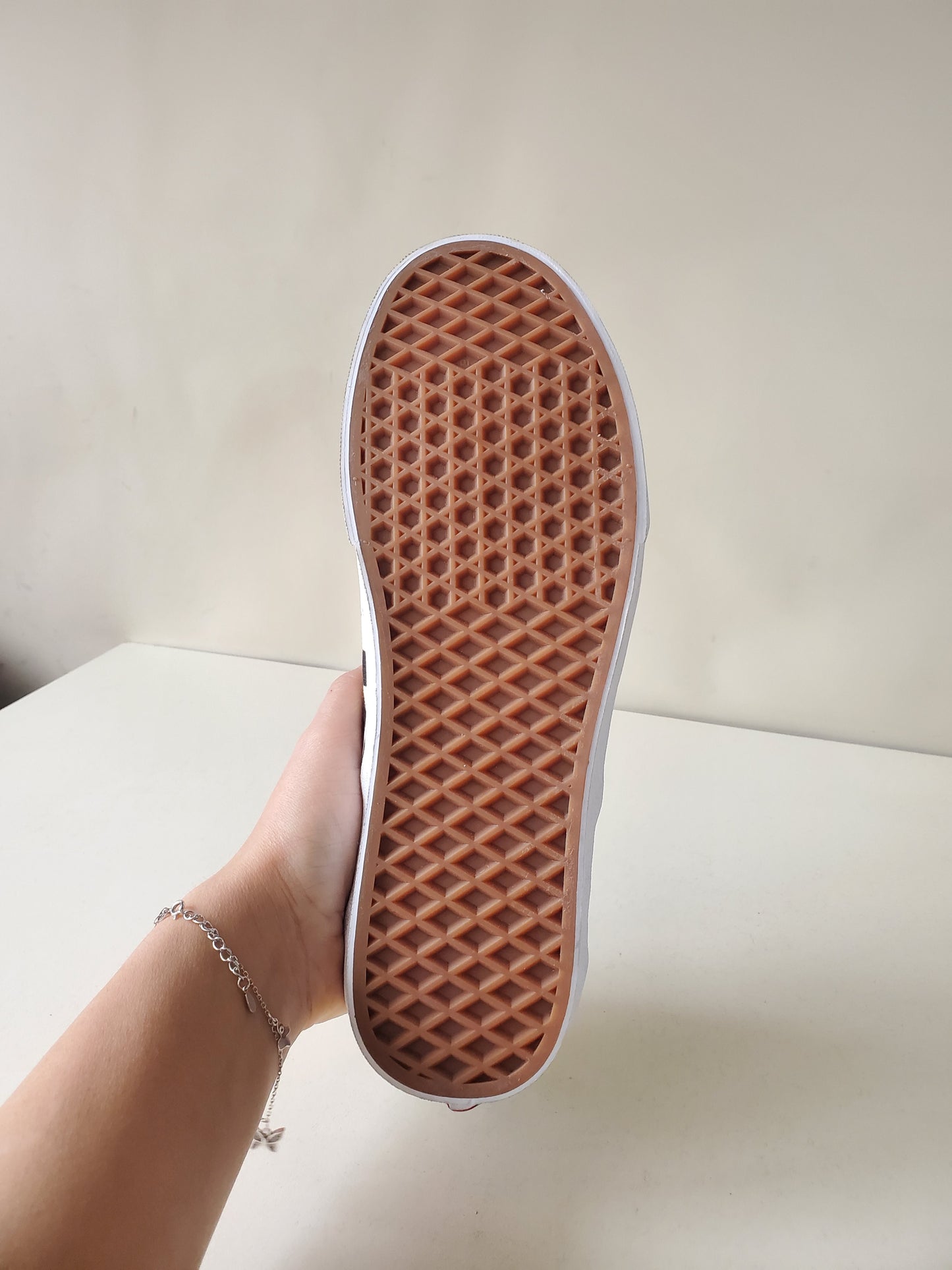 VNS KËPUCËT E REJA ORIGJINALE BR 42 CM 27.5