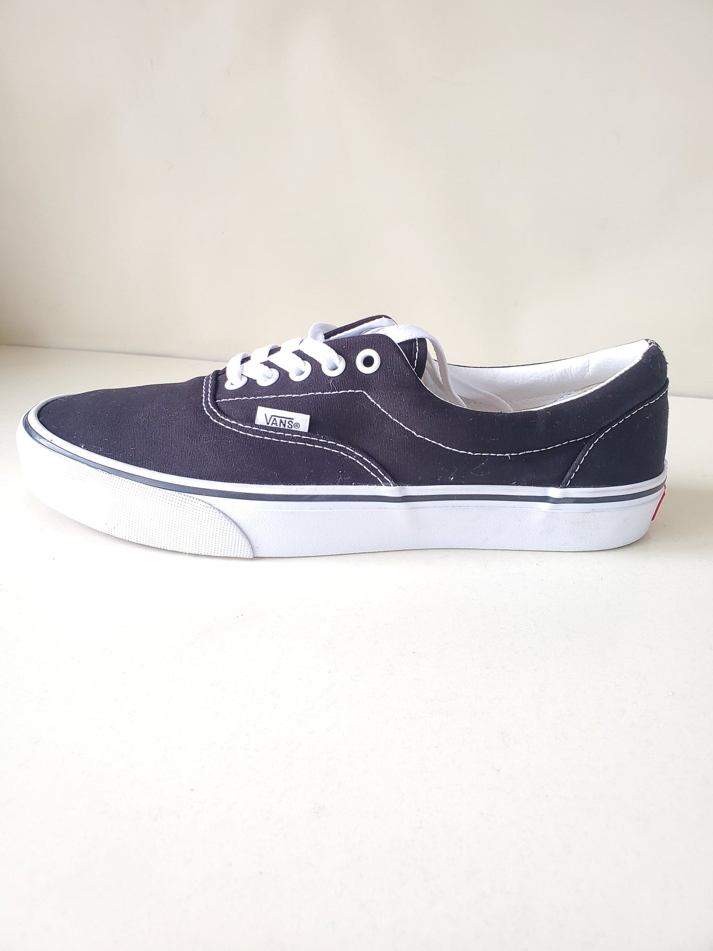 VANS NOVI ORIGINAL PATIKI BR 42.5 CM 27.5