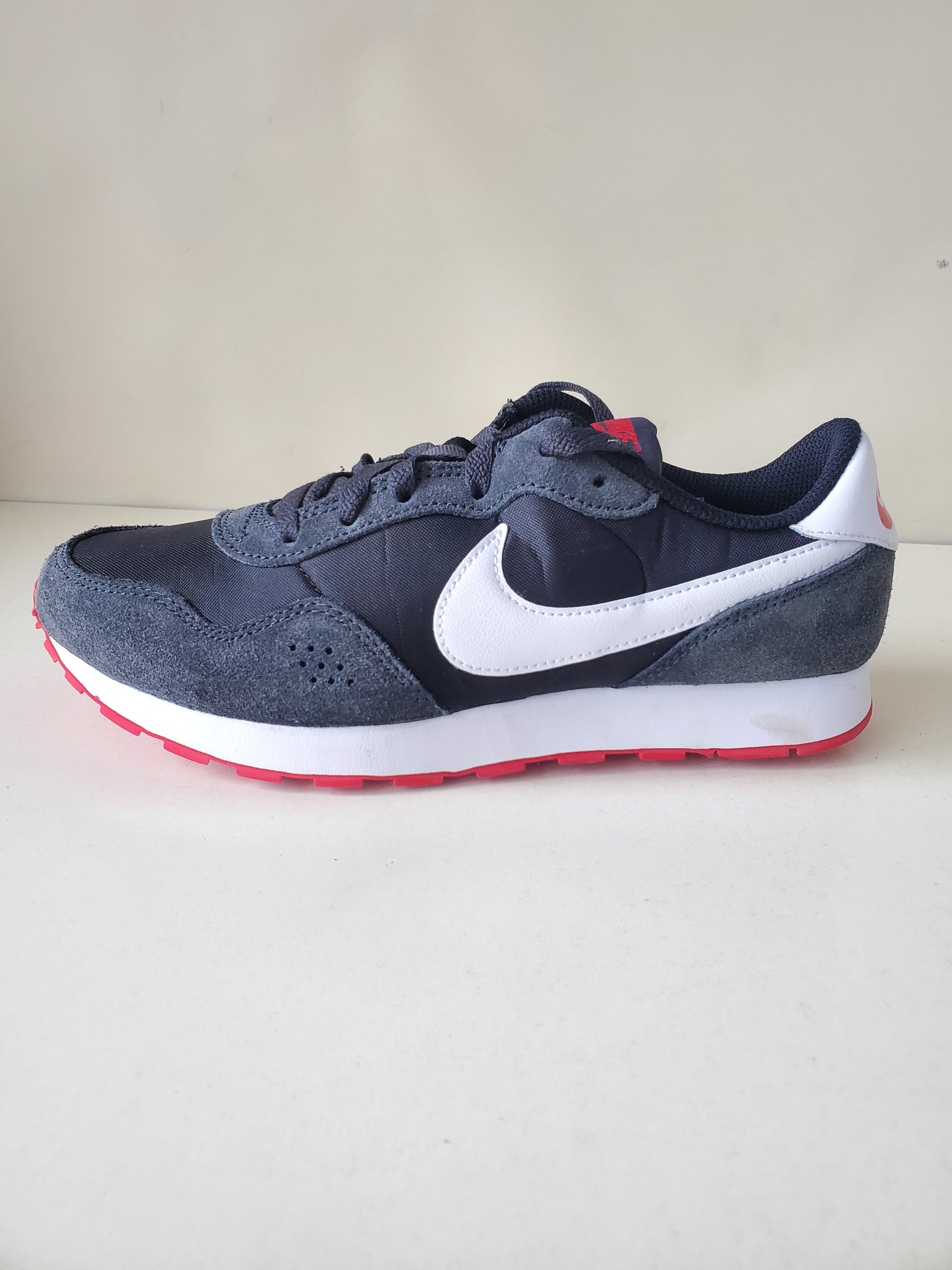 NIKE NOVI ORIGINAL PATIKI BR 39 CM 24.5