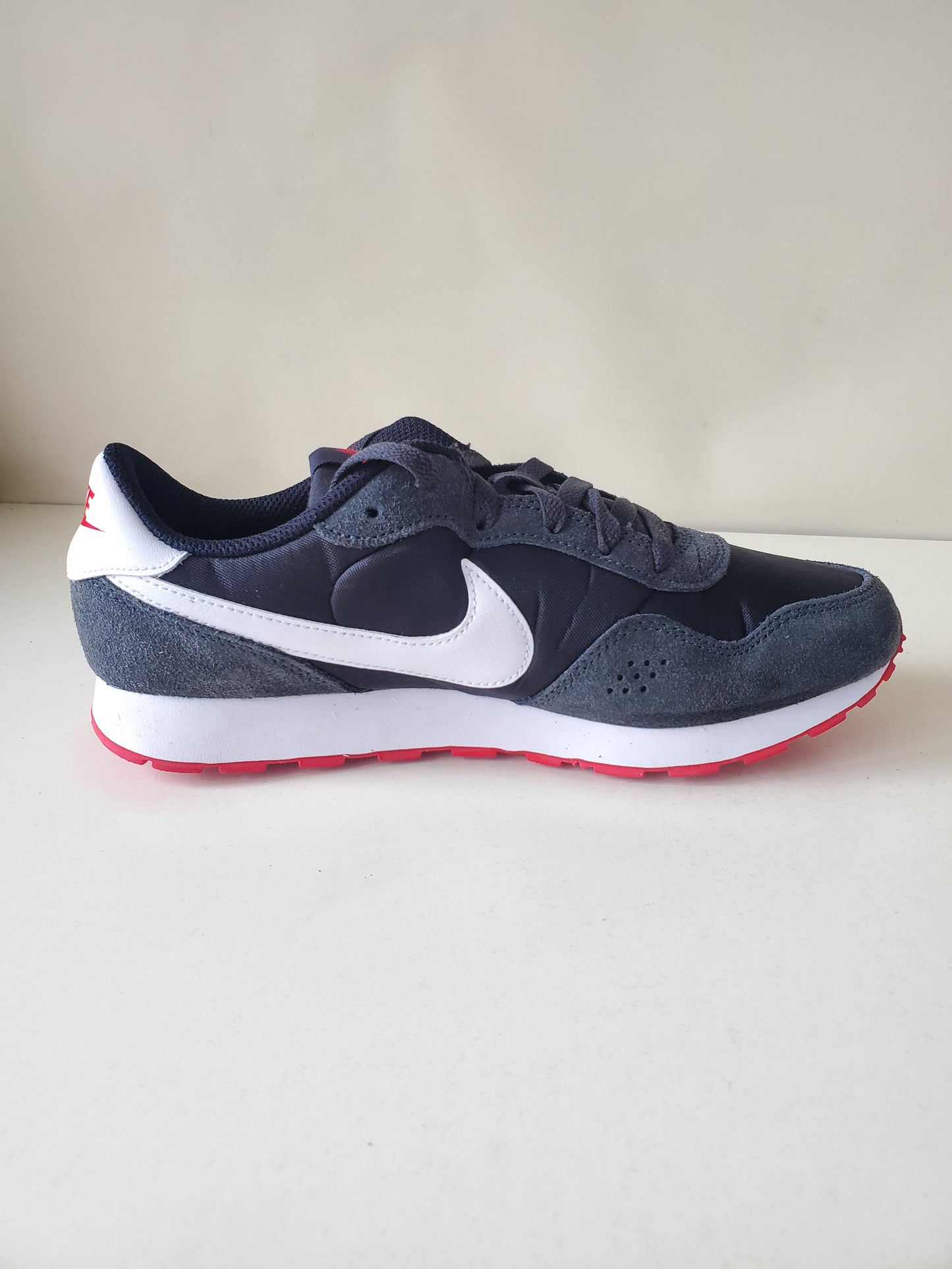 NIKE NOVI ORIGINAL PATIKI BR 39 CM 24.5