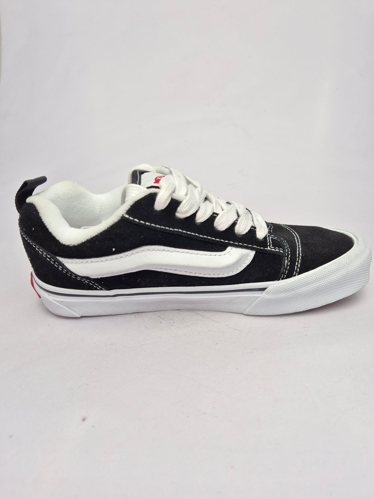 VANS NOVI ORIGINAL PATIKI BR 36