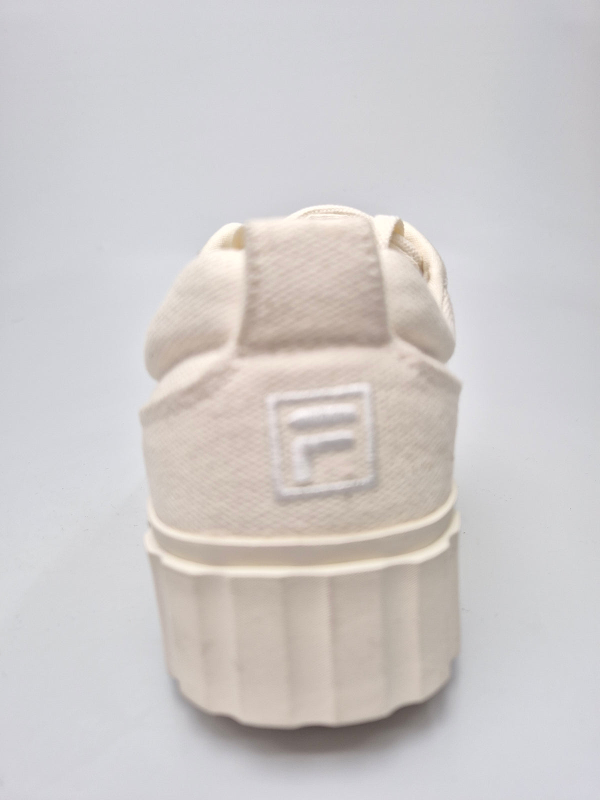 FILA NOVI ORIGINAL PATIKI BR 38