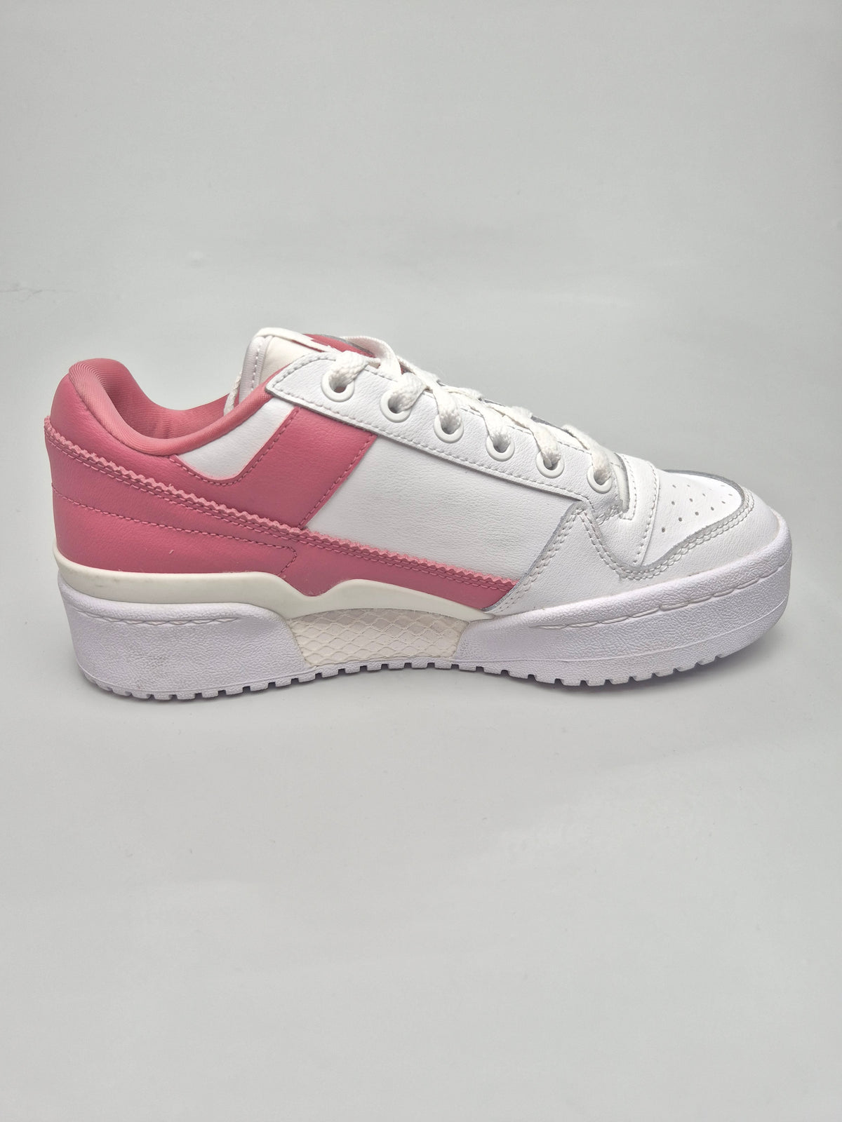 ADIDAS NOVI ORIGINAL PATIKI BR 38.5