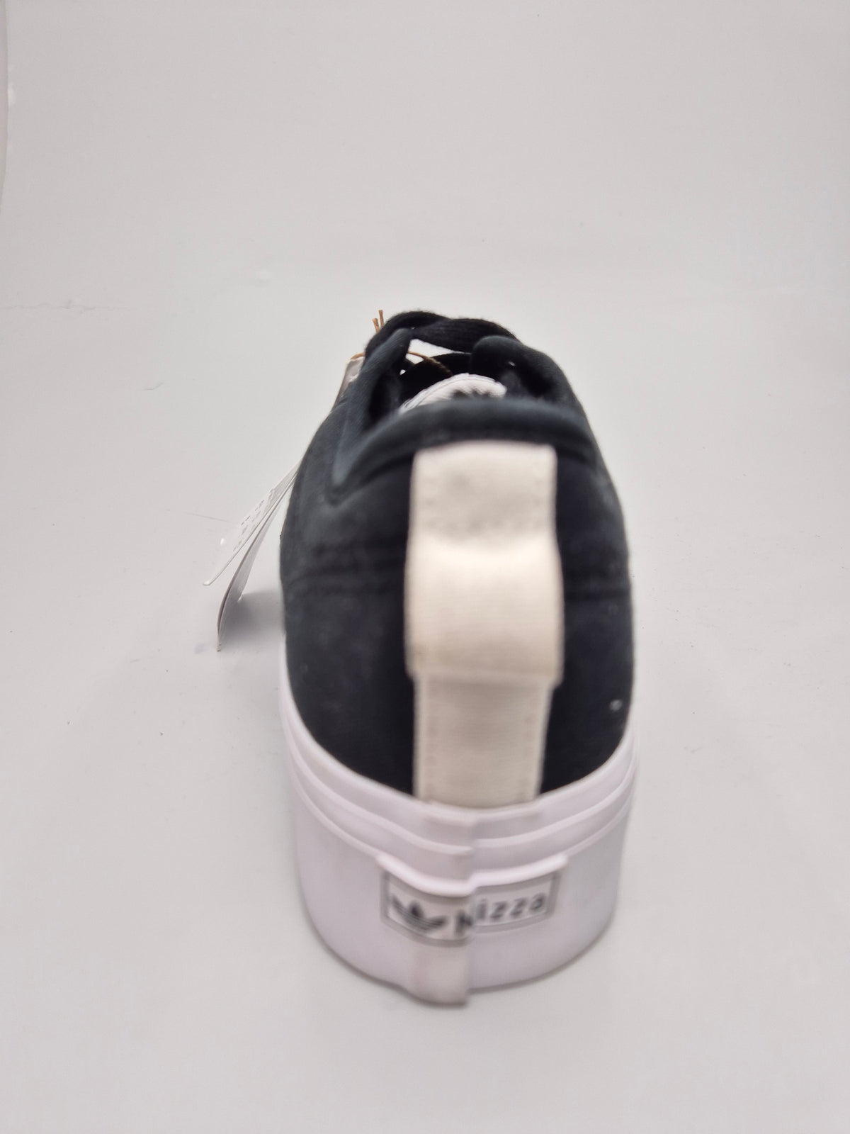 ADIDAS NOVI ORIGINAL PATIKI BR 40