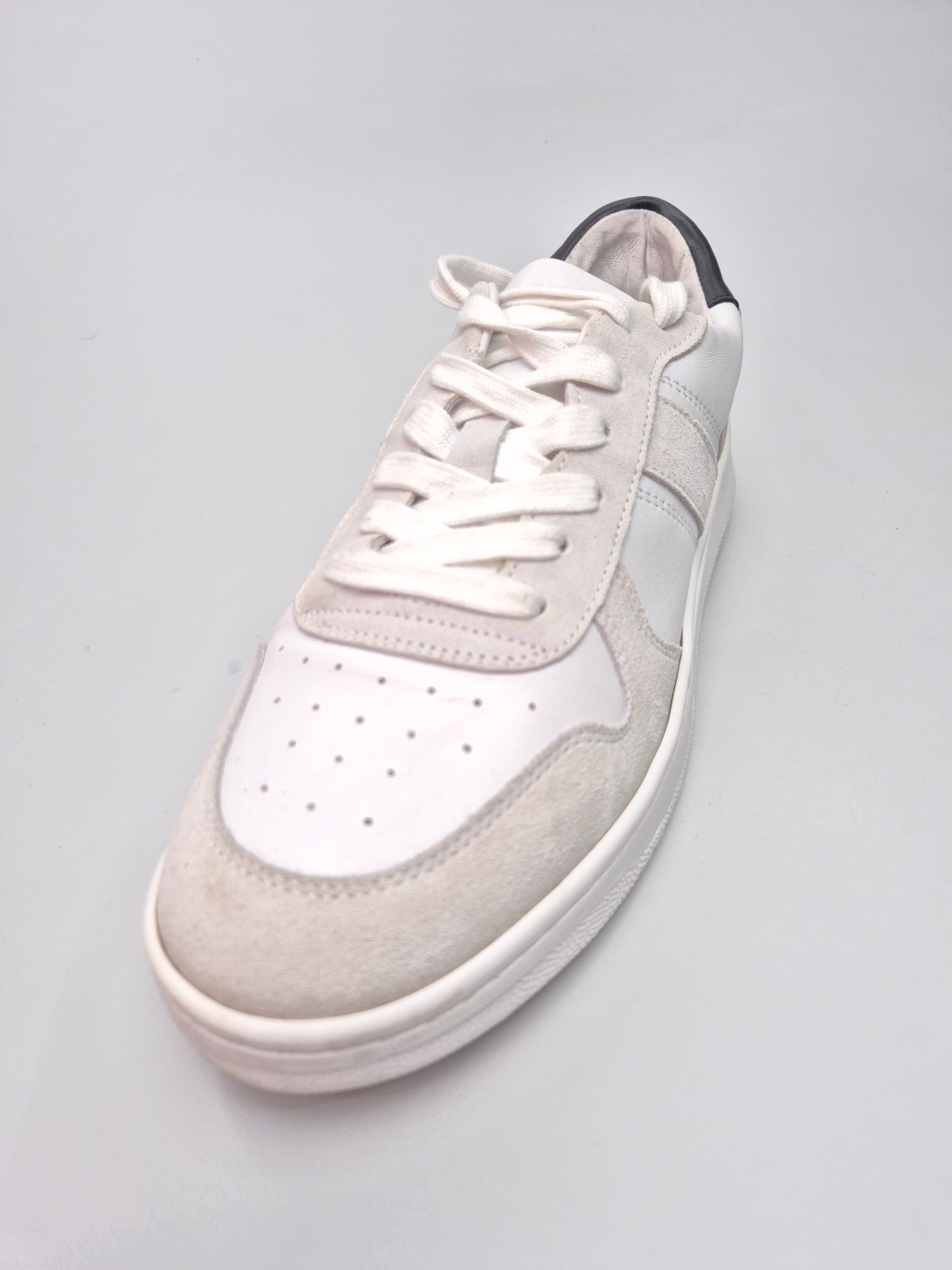 MINELLI NOVI ORIGINAL MASKI PATIKI BR 44