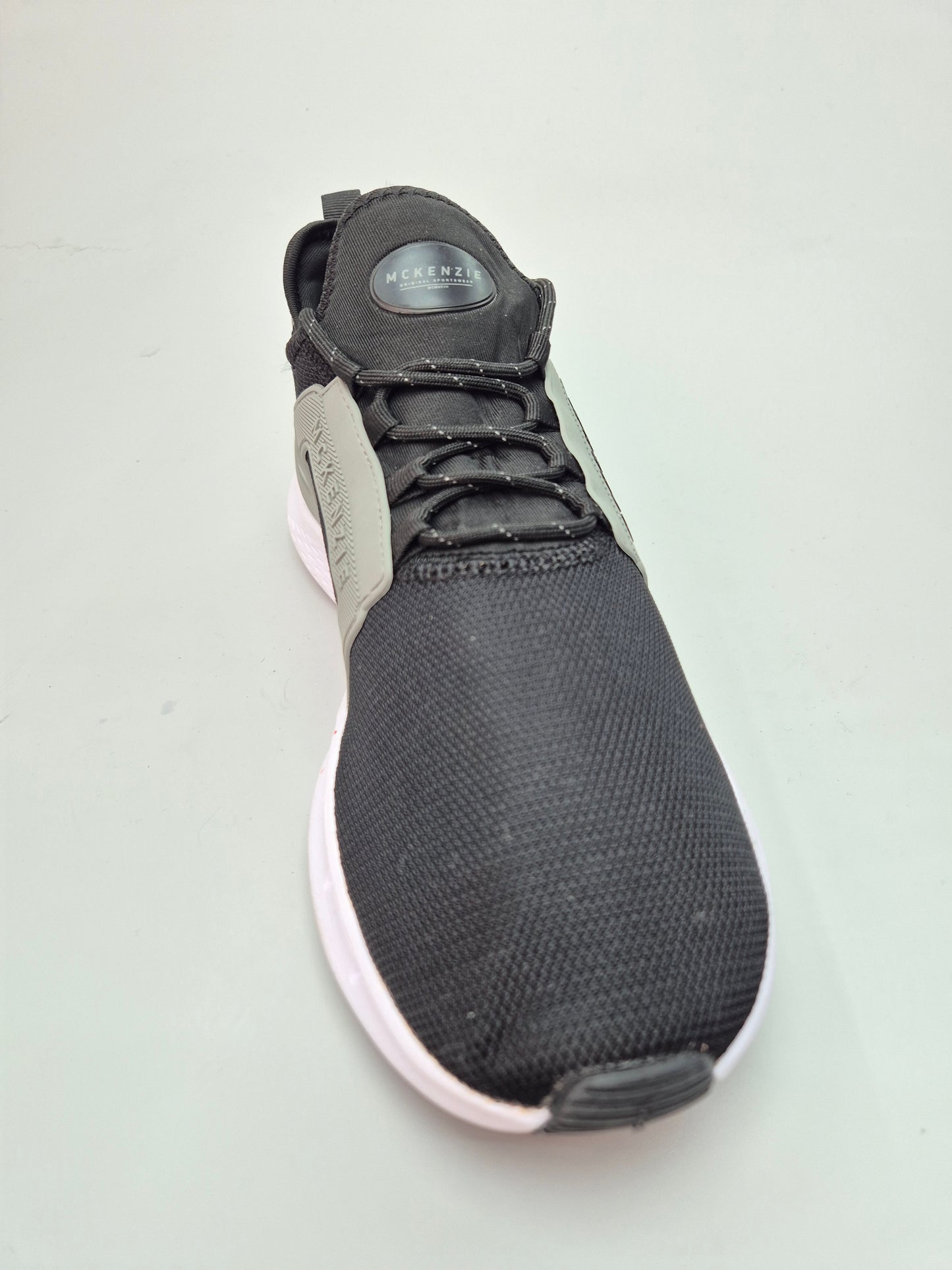 MC KENZIE NOVI ORIGINAL PATIKI BR 44.5