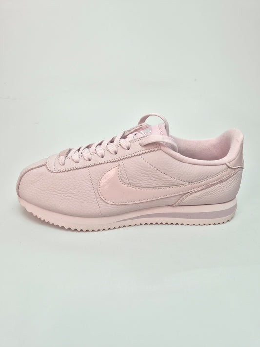 NIKE NOVI ZENSKI ORIGINAL PATIKI BR 38